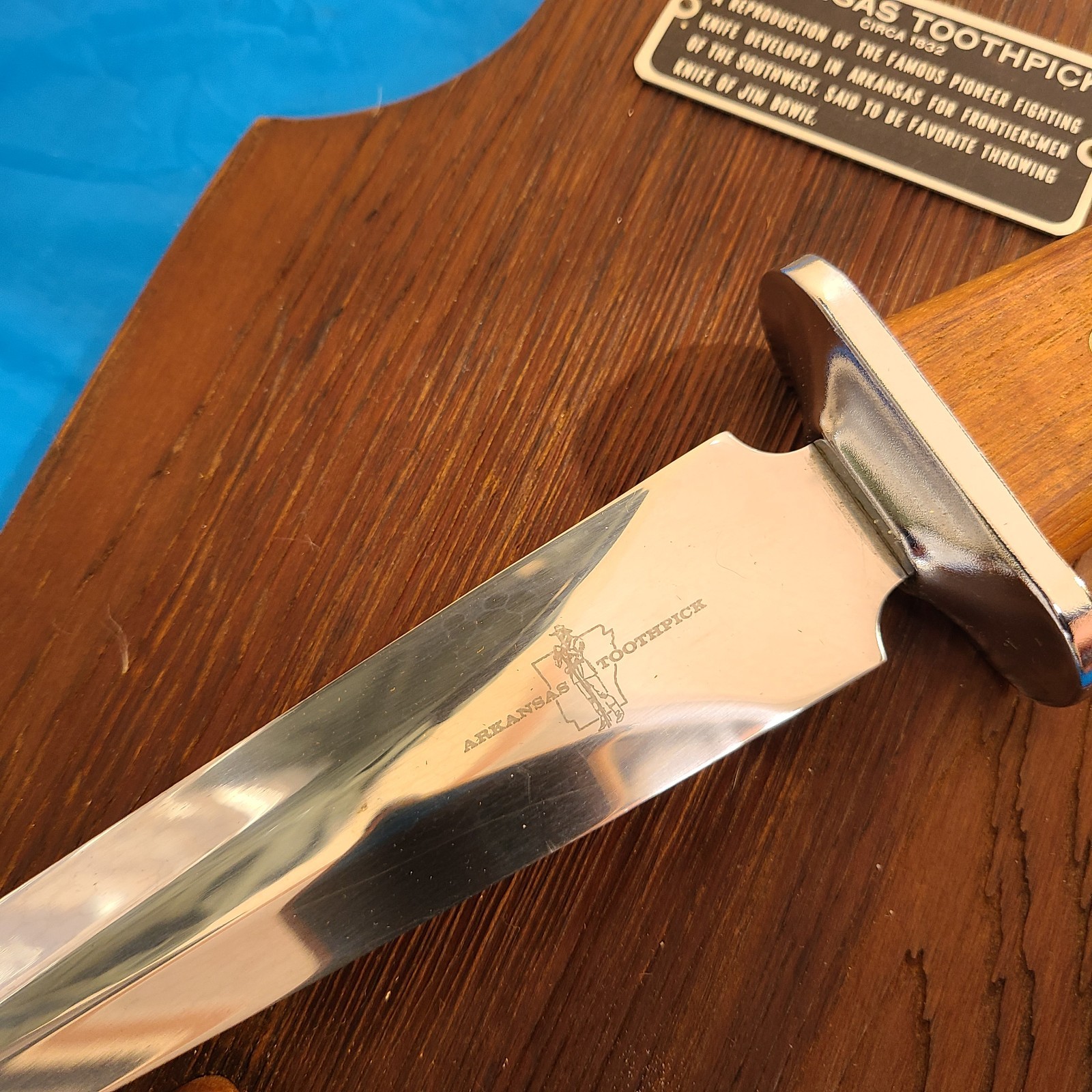 Arkansas Toothpick Carvel Hall USA Reproduction Knife Jim Bowie 17″ 1976