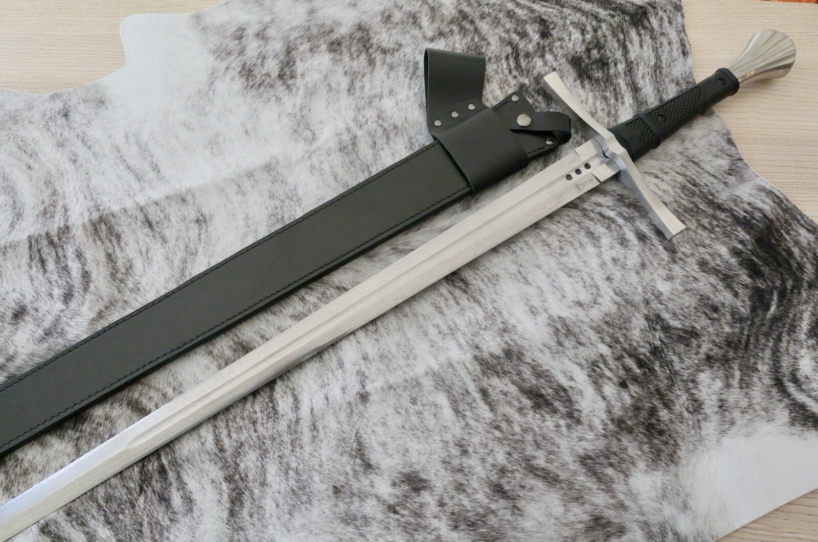 45” Medieval Longsword Two Handed Razor Sharp 7mm Thick Blade SHARP Double Edge