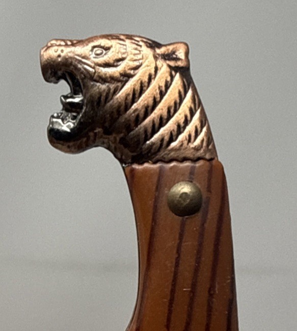 5.5″ Fixed Blade Knife Clip Point Ornate Guard