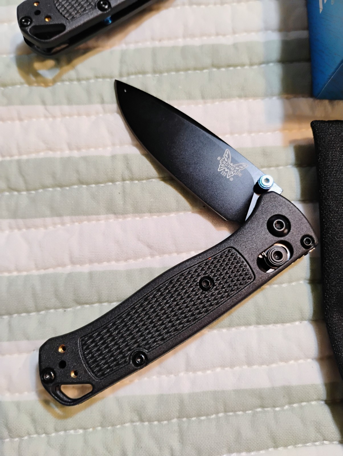 Benchmake Bugout 535 Black Handle S30V Black Blade ships from USA