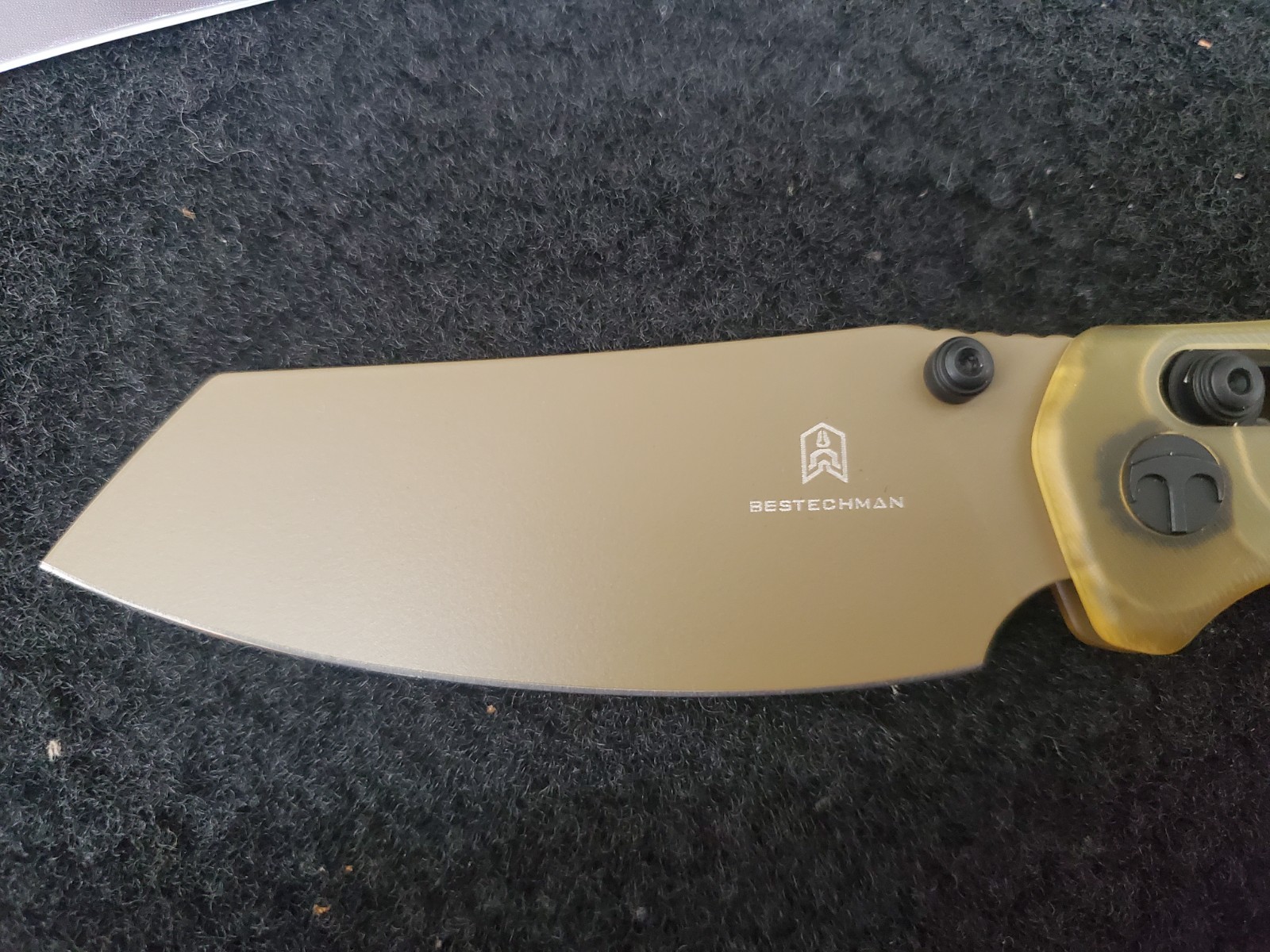 Bestechman BMK06D Cicada’s Wing B-Lock Knife Gold 10Cr15MoV New Open Box