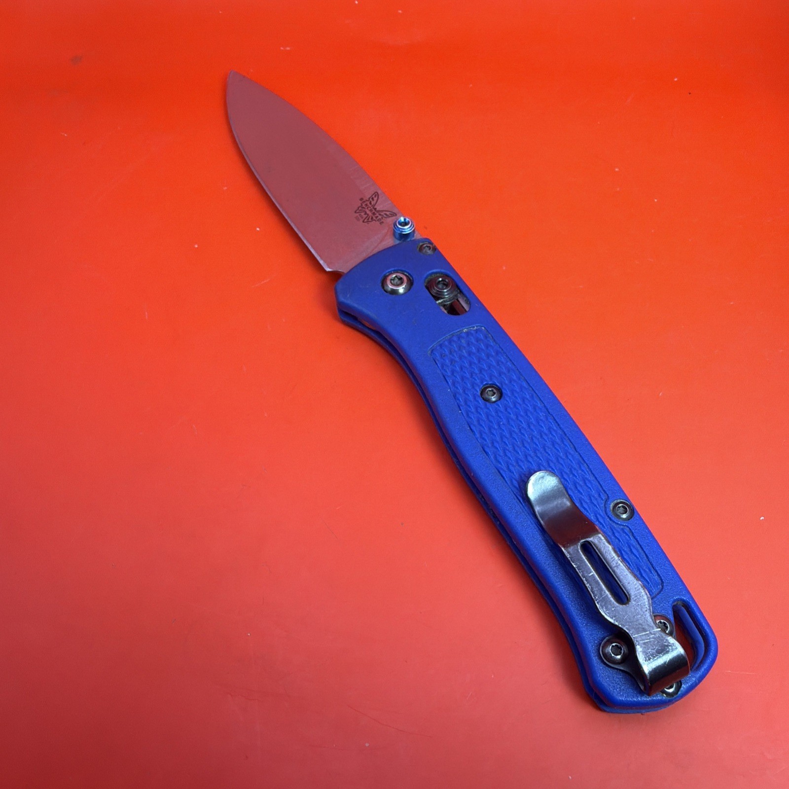 Benchmade Bugout 535 CPM-S30V Steel 3.24 Blade Blue Handle