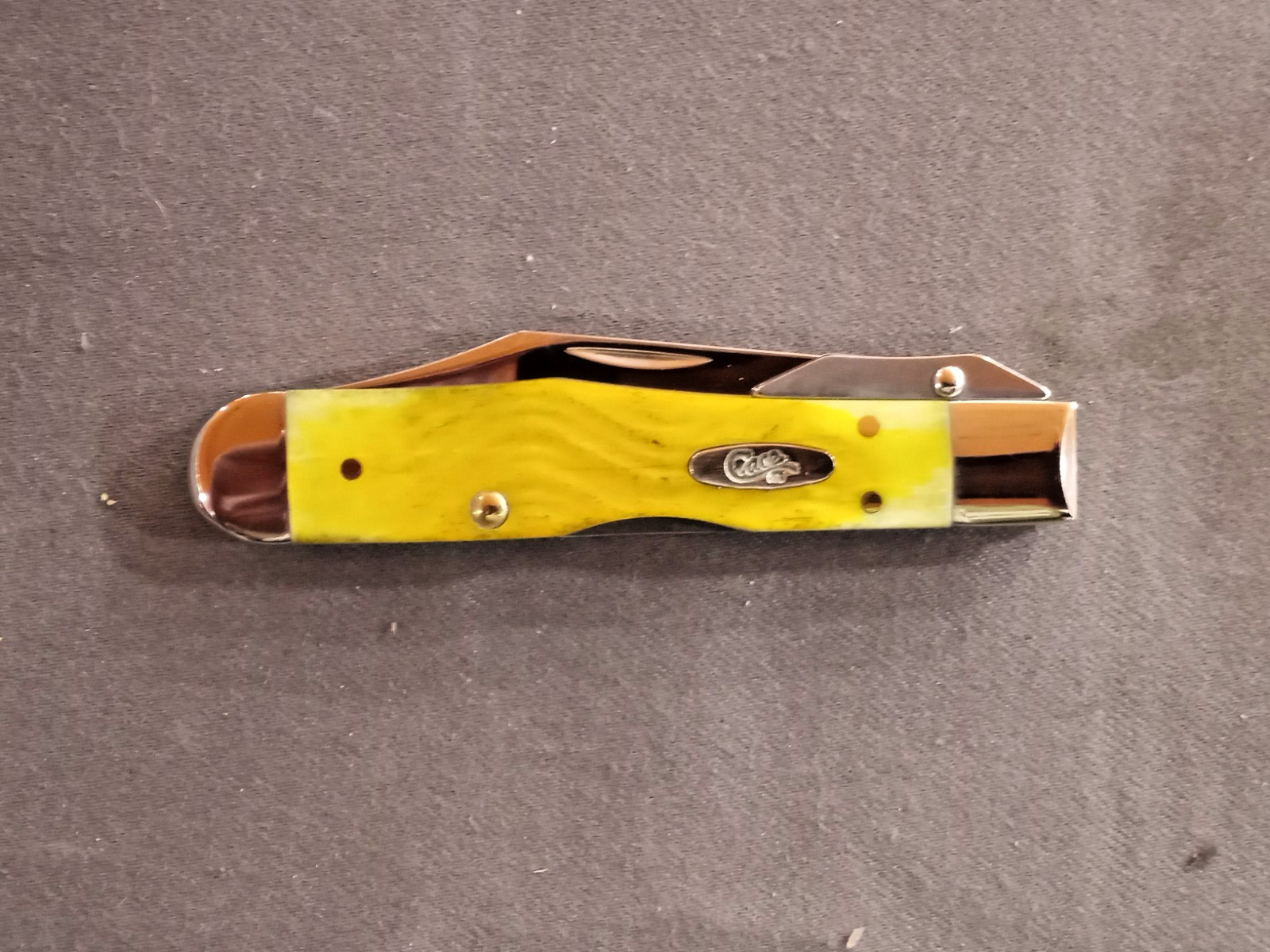 Case XX Yellow Bone Platt’s Jig Cheetah Cub (611 1/2L SS) NEW