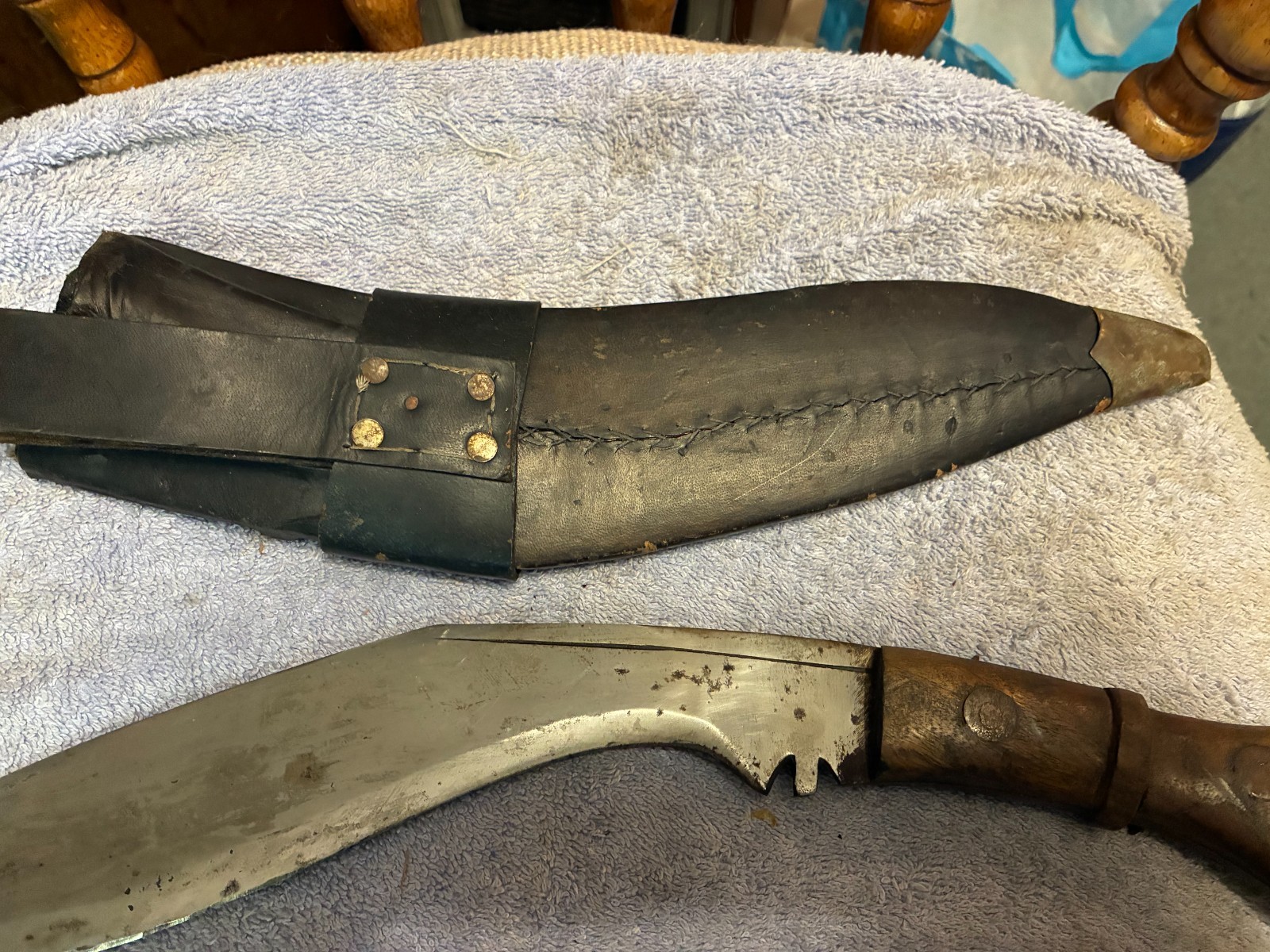 Vintage India GURKHA KUKRI Fighting Knife 12″ Blade And Original Sheath