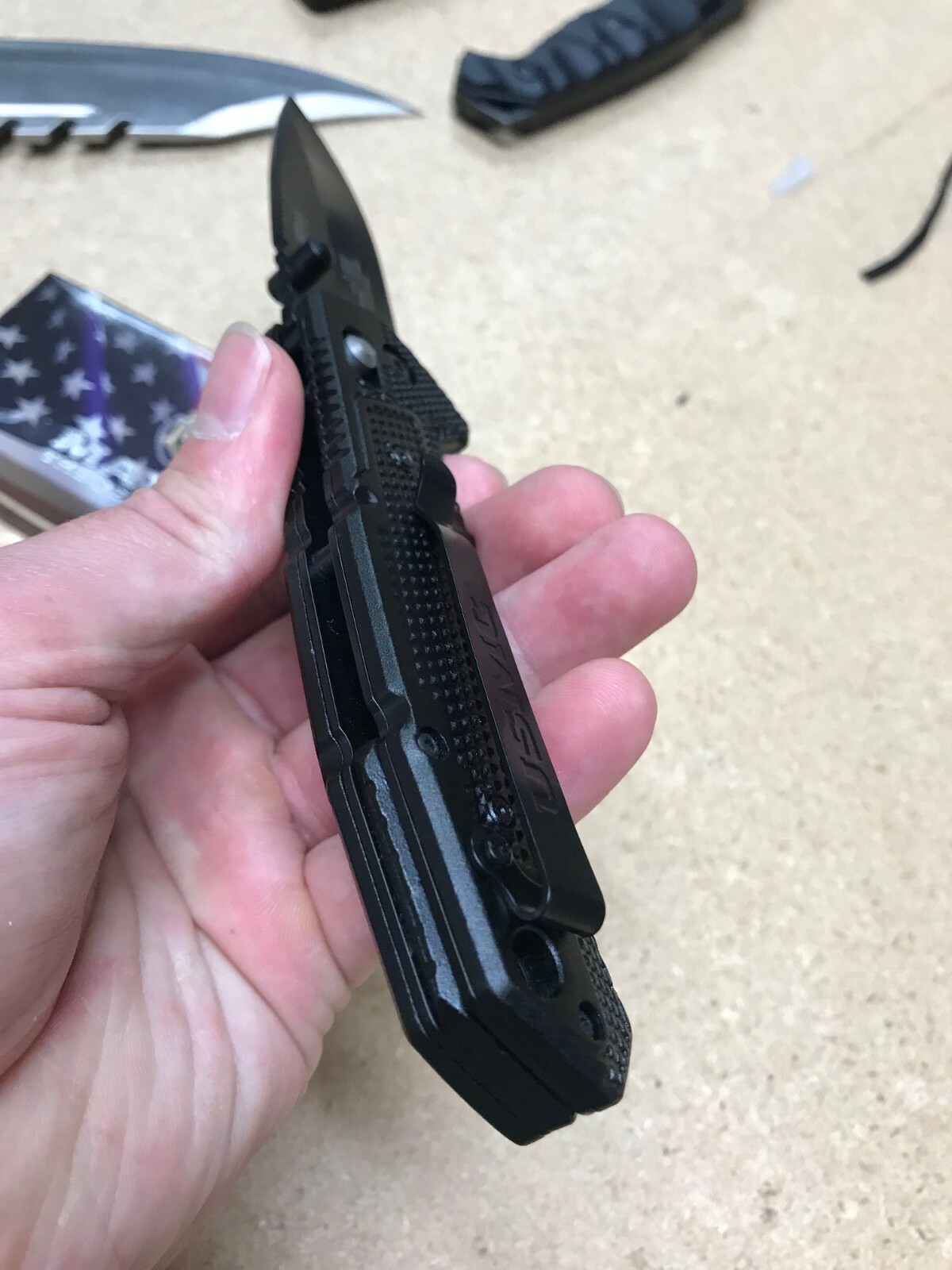 USMC MANUAL FOLDING KNIFE 8.75″ OAL M-1064BK INCLUDES STAMPLED POCKET CLIP