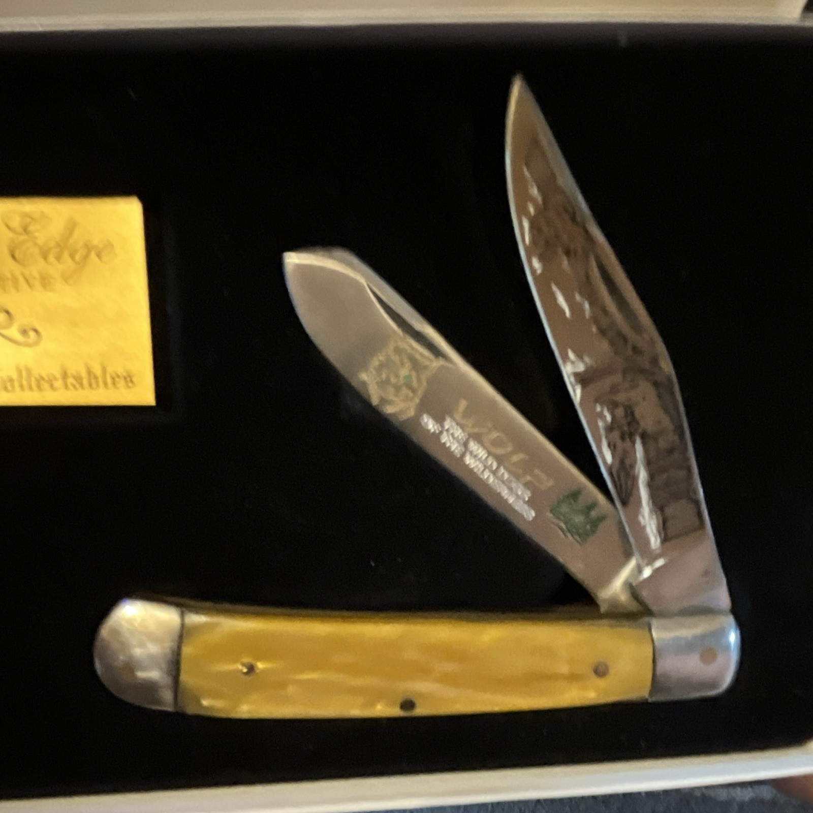 Wildlife Predators Wolf 2000 2-Blade SS Slipjoint Pocketknife Yellow Handle