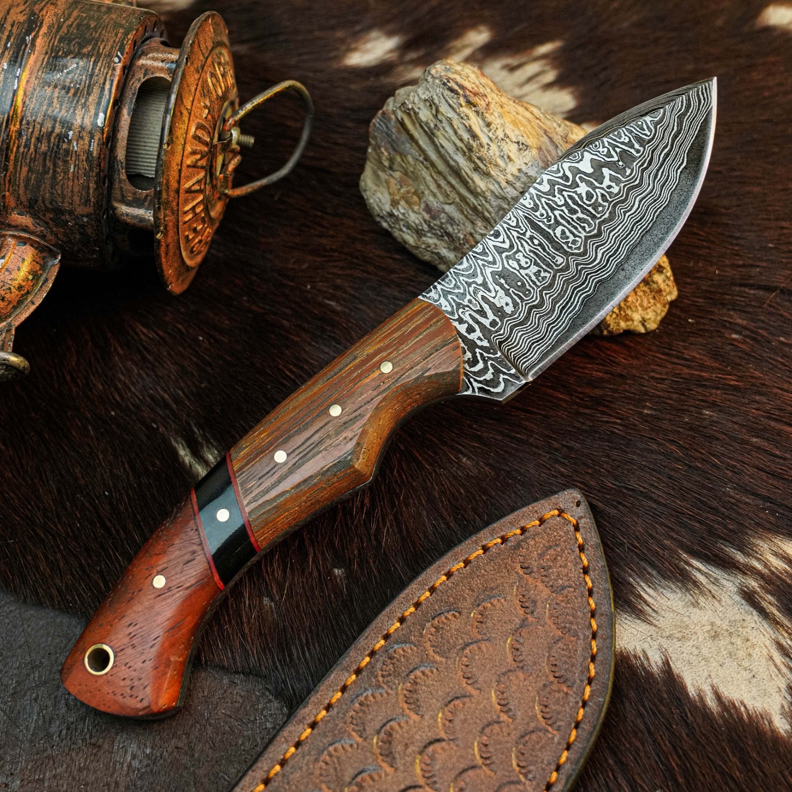 7.7″ Drop Point Skinner Knife Damascus Steel Hunting Full Tang Hybrid Handle