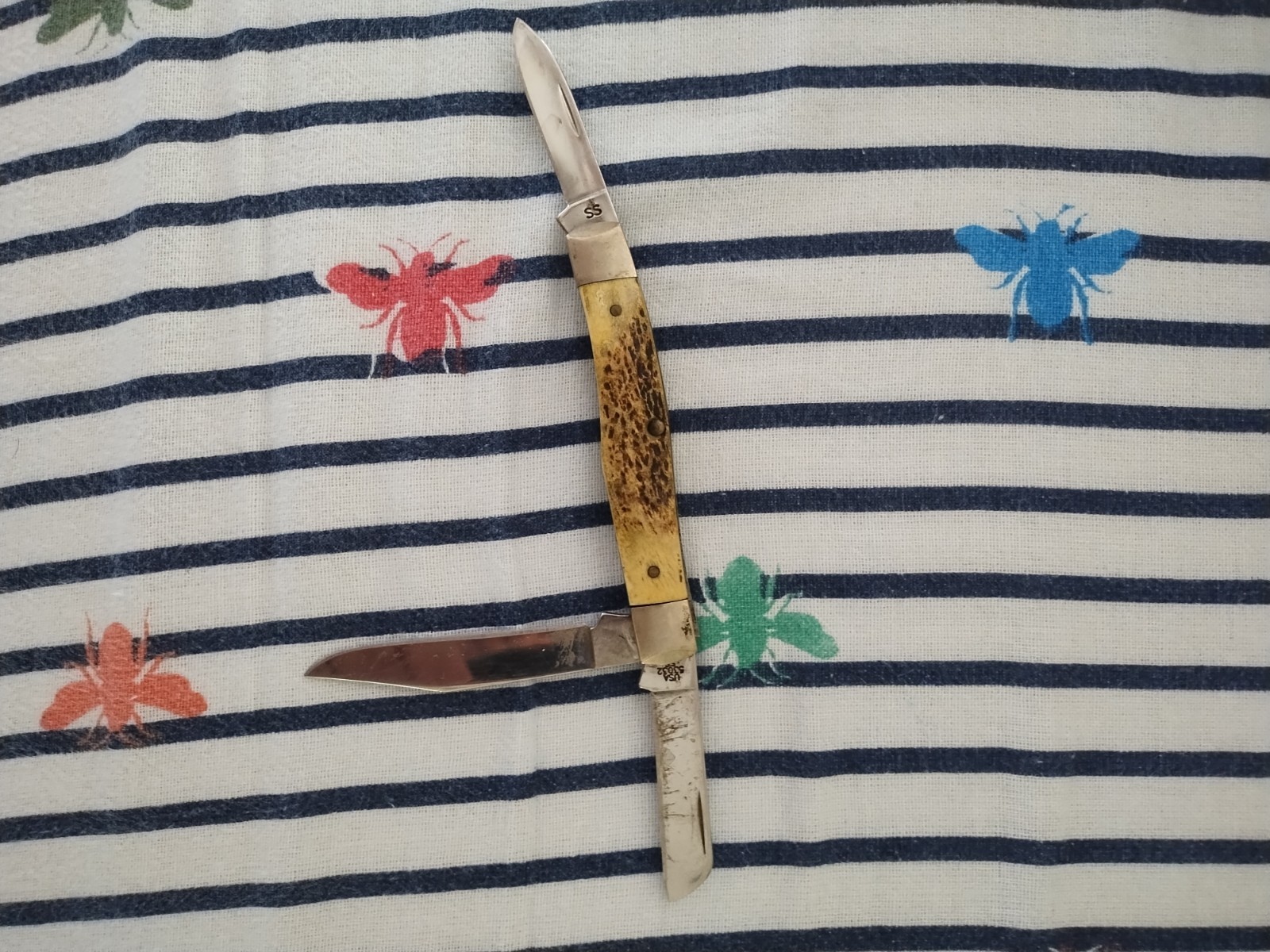 Vintage 2000s W. R. Case & Sons Bone Pocket Knife USA Good Condition 🔥