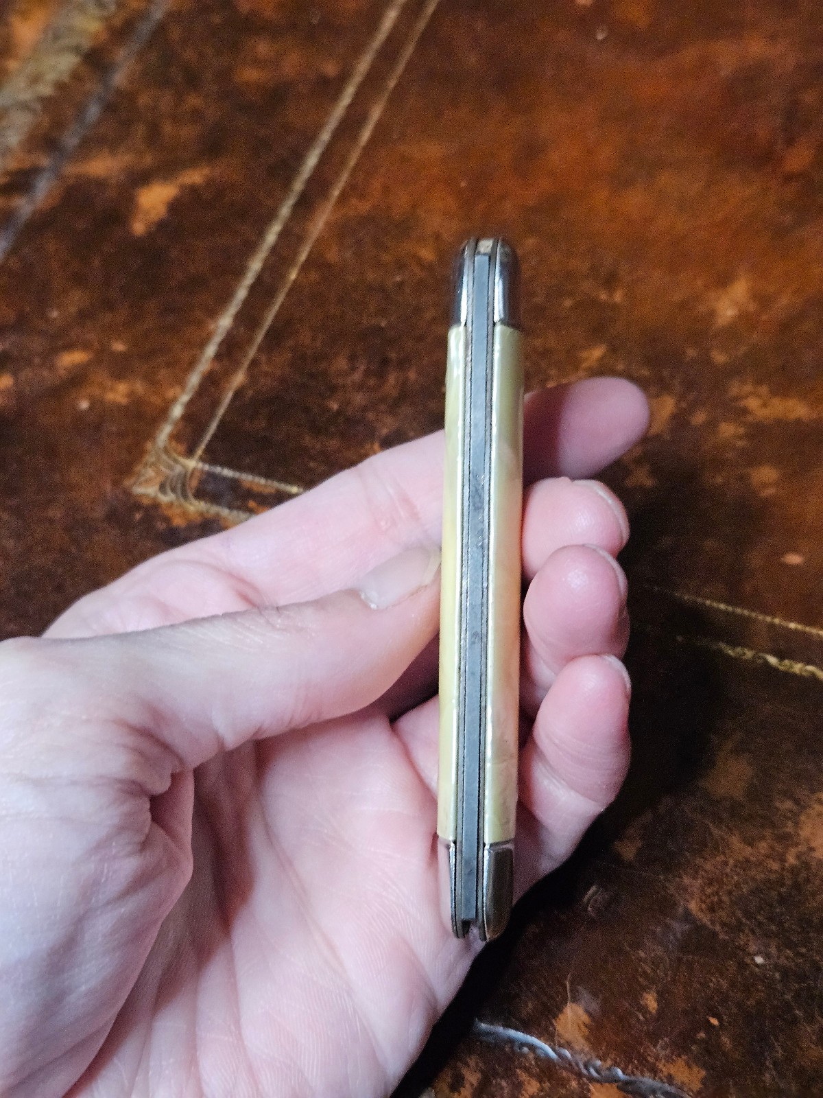 Imperial Celluloid Pearl Single Blade Knife
