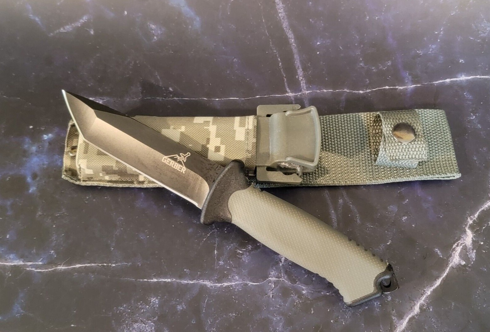 Gerber Prodigy Tanto Fixed Blade Knife 4.75″ Camo Sheath Plain OR Serrated *NEW*