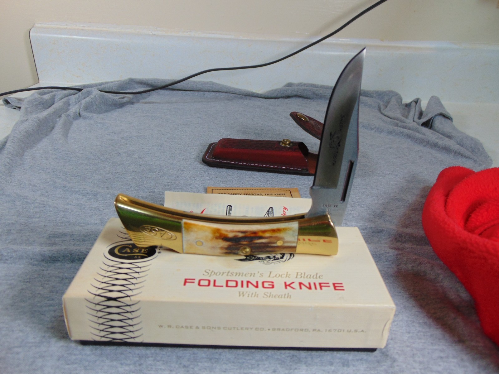 Vintage Case XX Shark Tooth P197 SSP Lock Back Knife Box & Sheath 1980 new