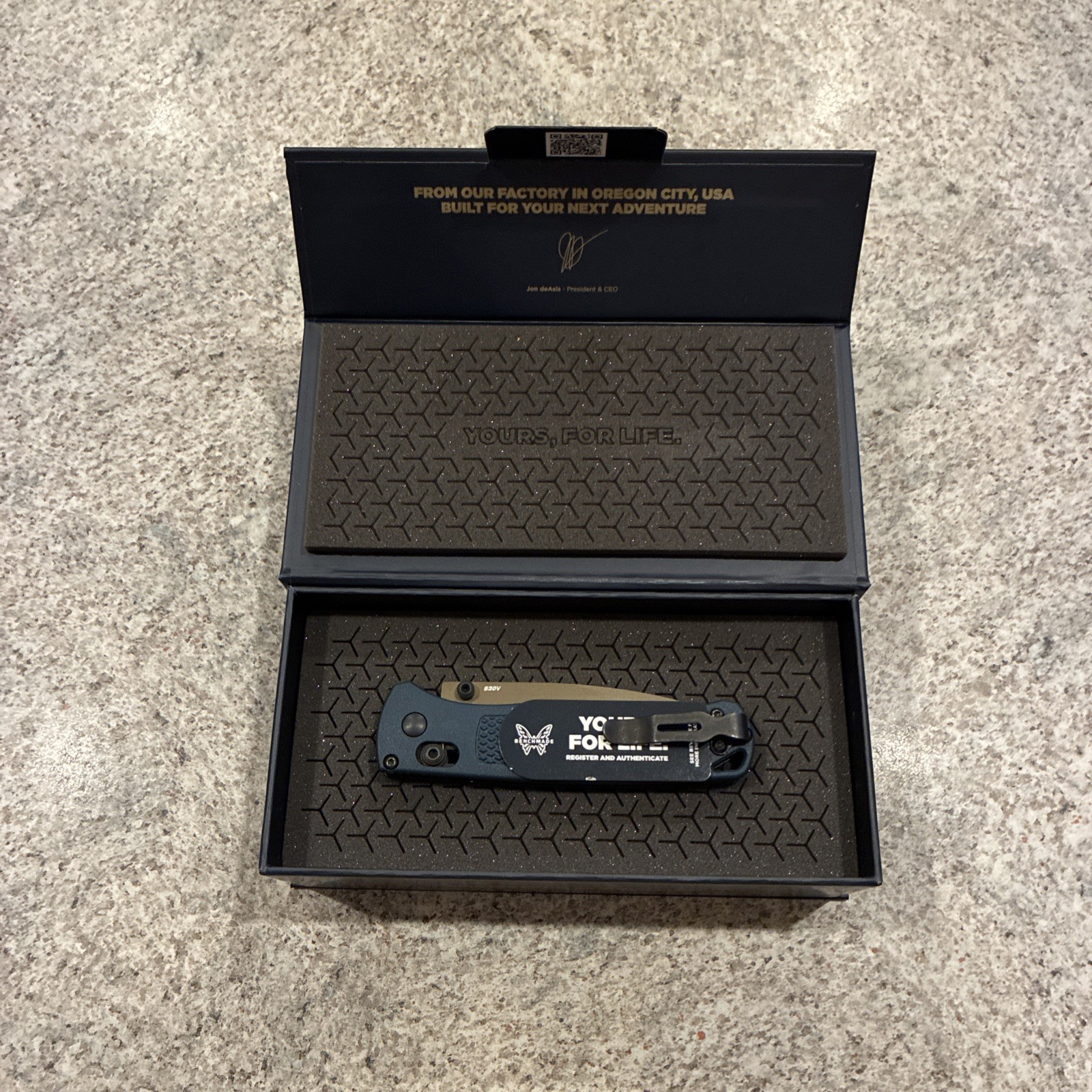 Benchmade 535FE-05 Bugout Knife Crater Blue Grivory Handle S30V Folding Knife