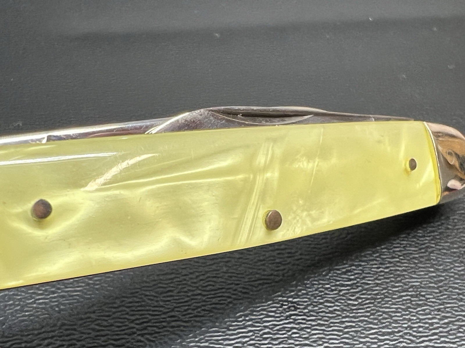 Vintage Keen Kutter Yellow Handle Pocket Knive Advertising Etched.