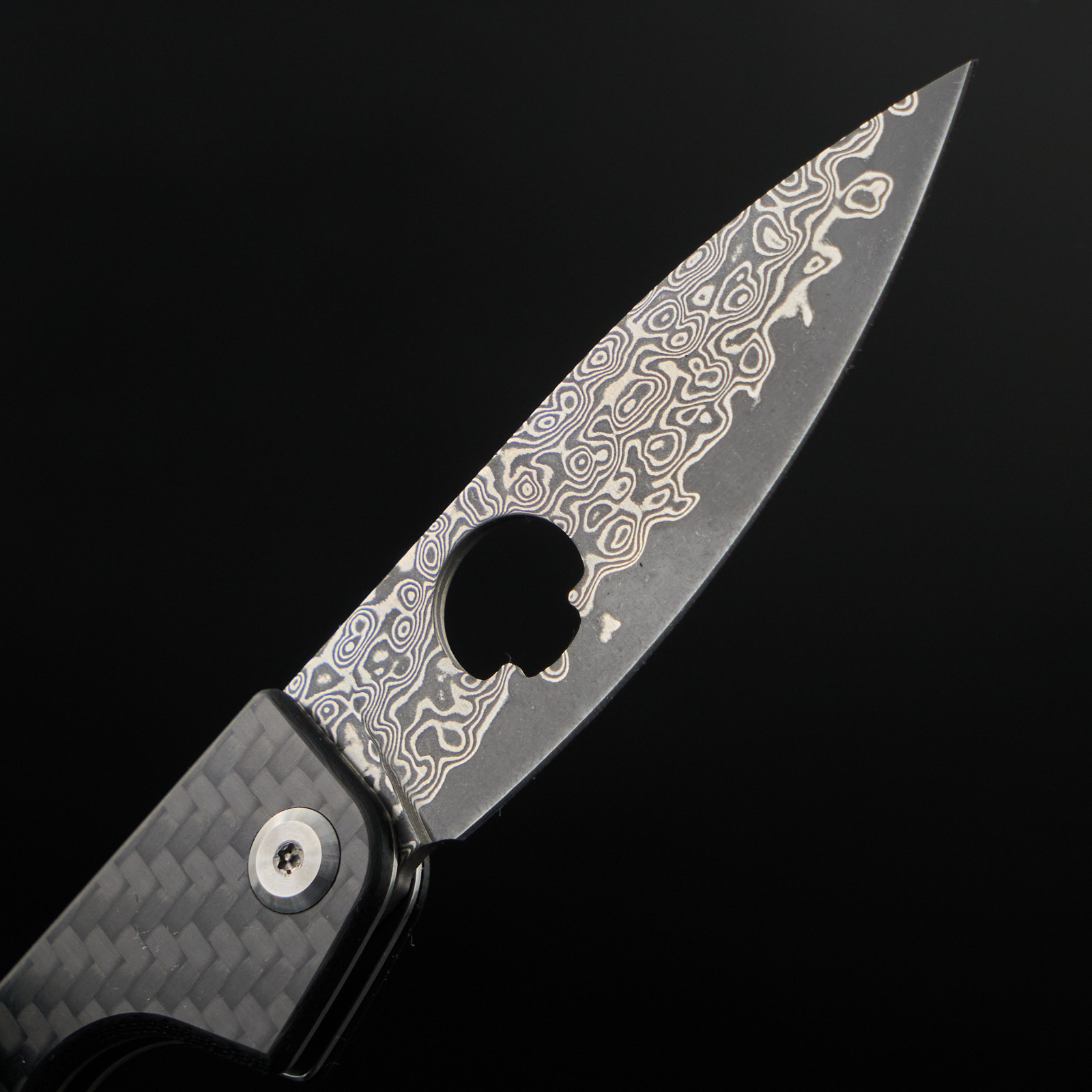 Daggerr Knives Cigar Folding Knife 2.75 Damascus Steel Blade Carbon Fiber Handle