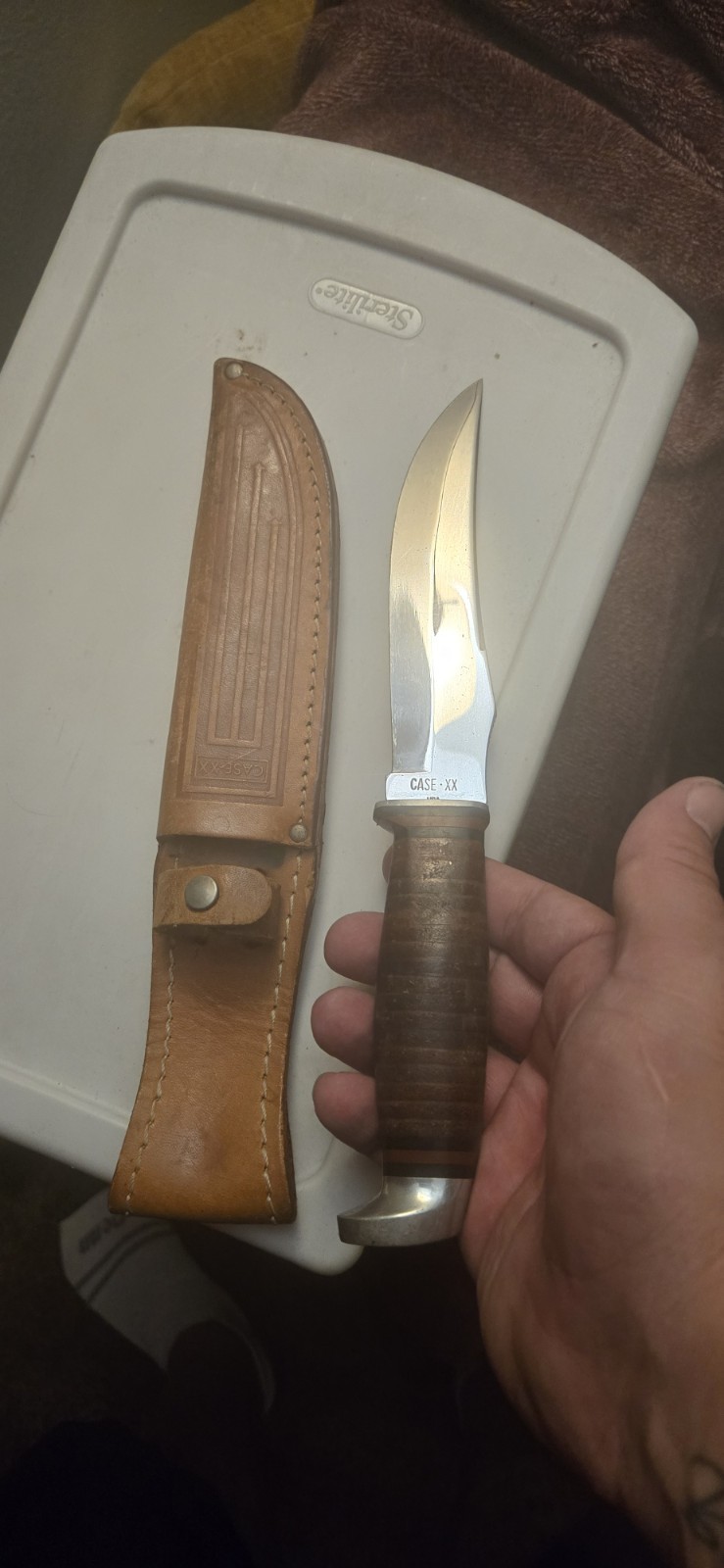 Case XX 323-6, 5.75″ Hunting Blade Full Tang Steel, Leather Sheath 1977.