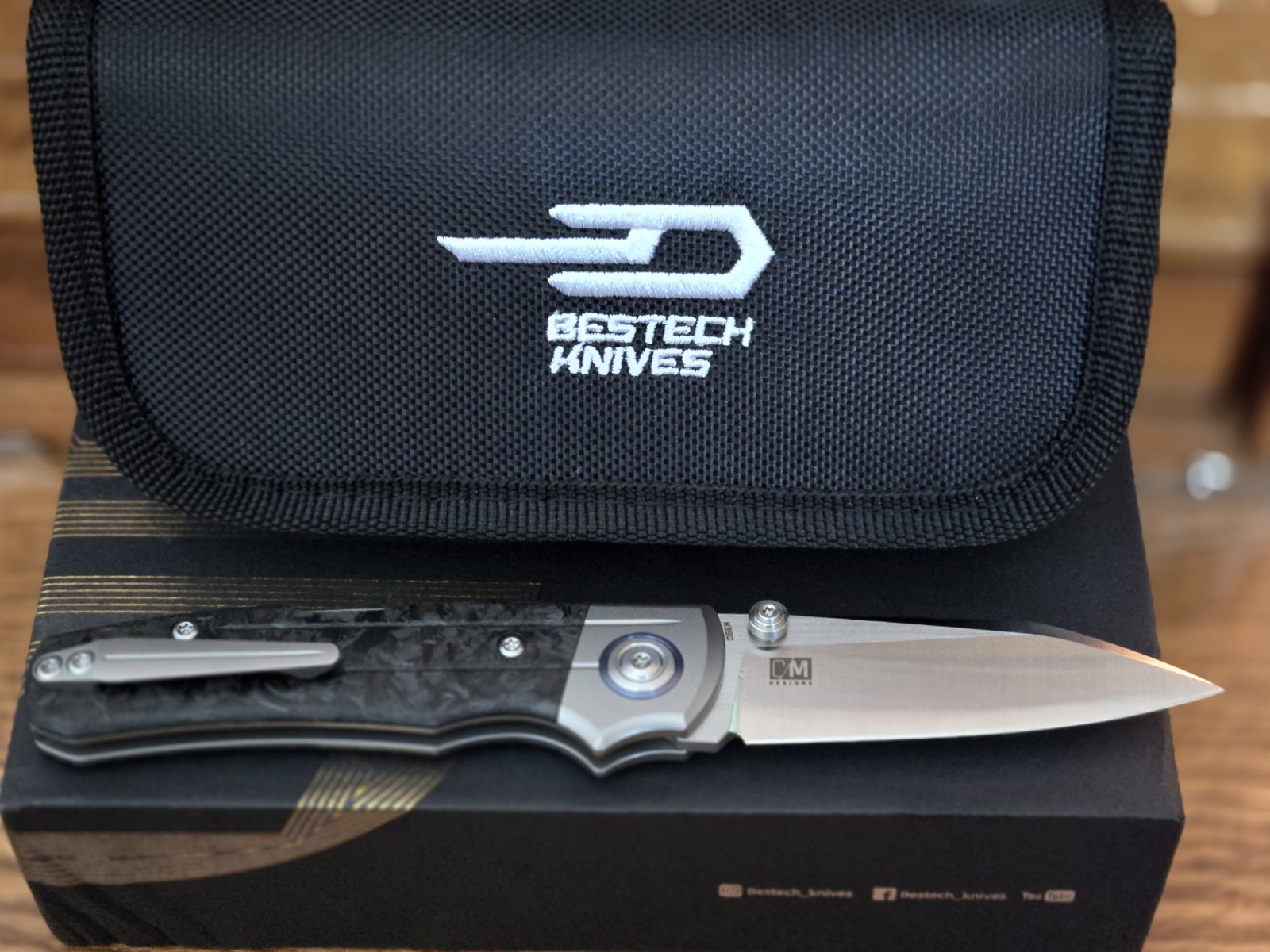 Bestech Knives Tonic M390 Carbon Fiber Folding Lockback Pocketknife BT2204D