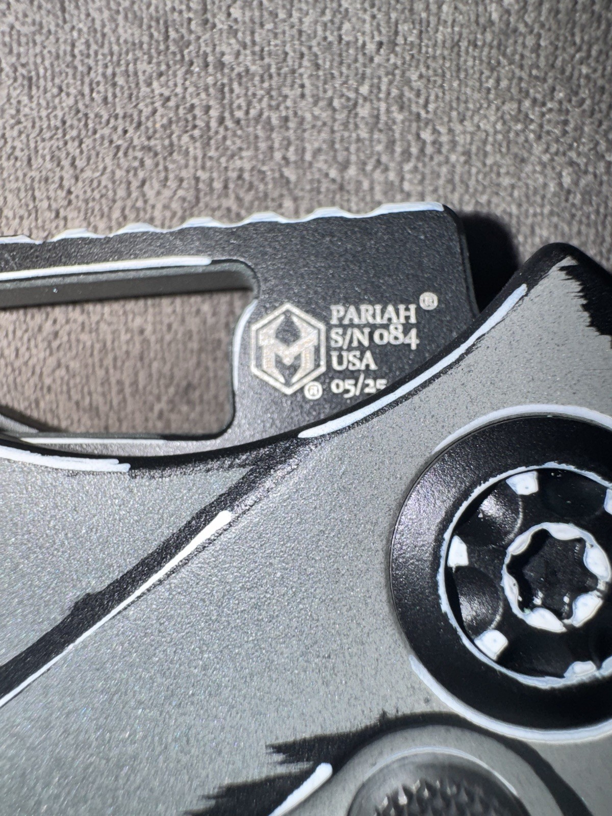 Heretic Knives Pariah Manual Button Lock Knife Gray Cel-Shade