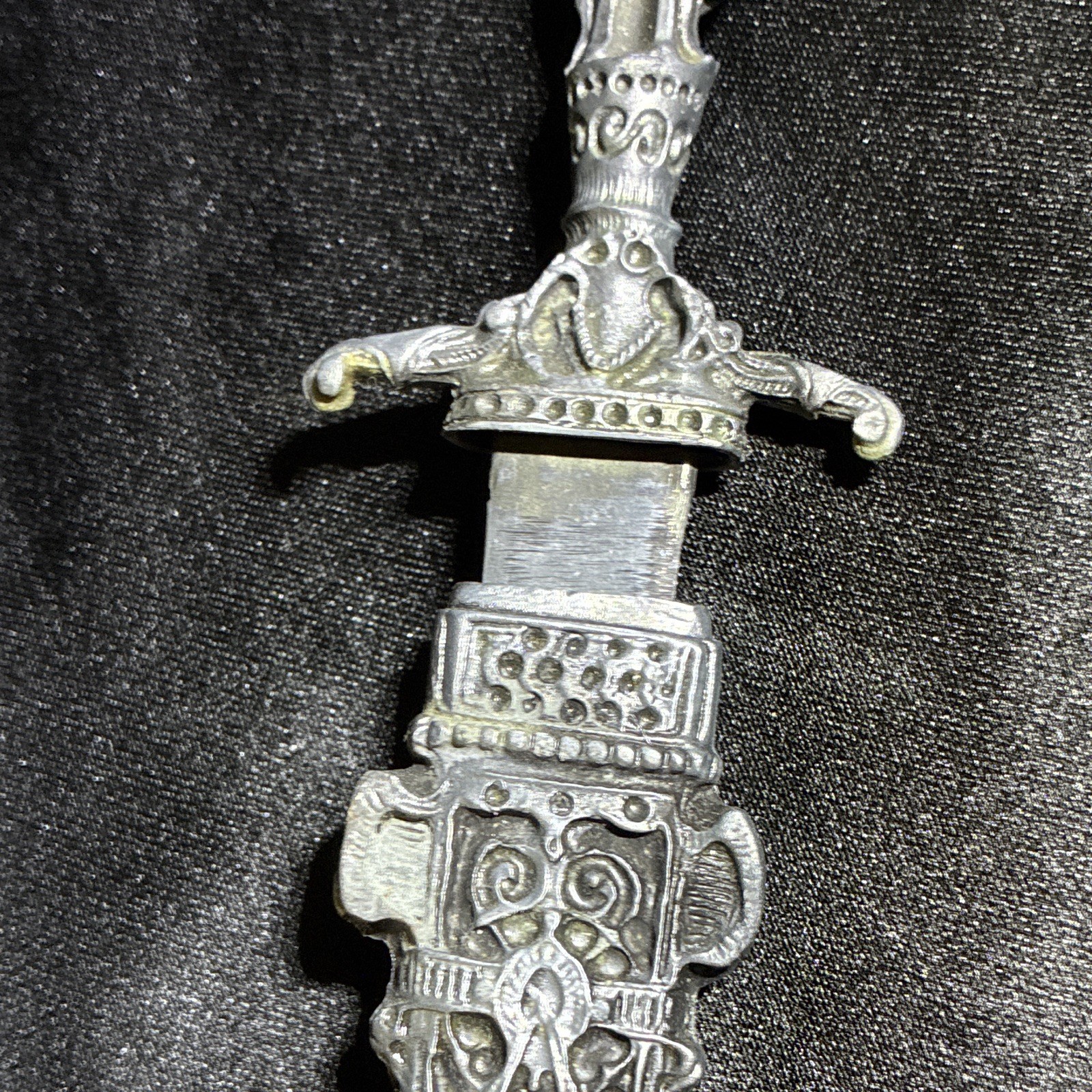 Silver Tone Ornate Decorative Dagger w/ Sheath, Double Edge Metal Blade