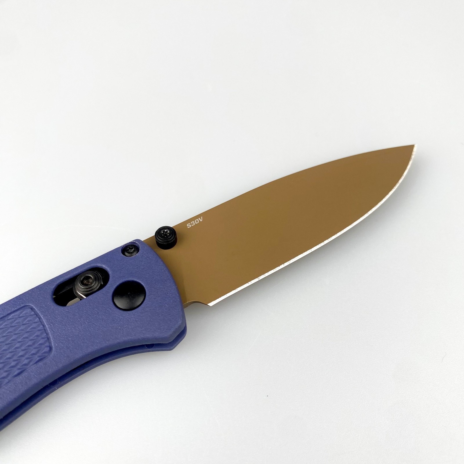 Benchmade 535FE-05 Bugout Knife Crater Blue Grivory Handle S30V Folding Knife