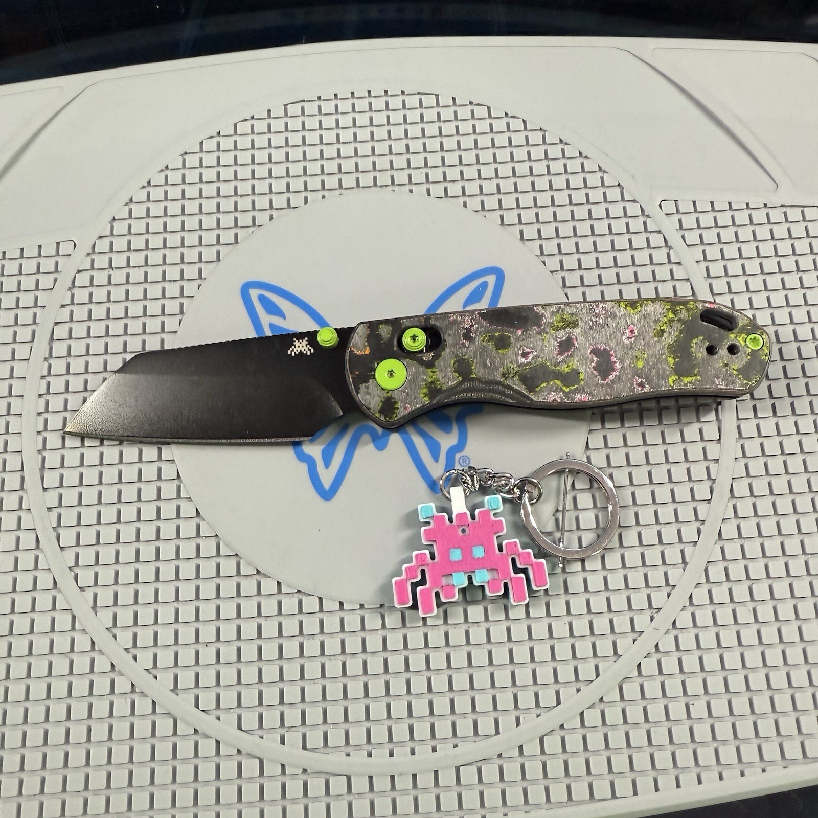 Kizer Drop Bear “Redacted” Blade City Exclusive 80’s Camo Carbon 1 Of 200 L.E