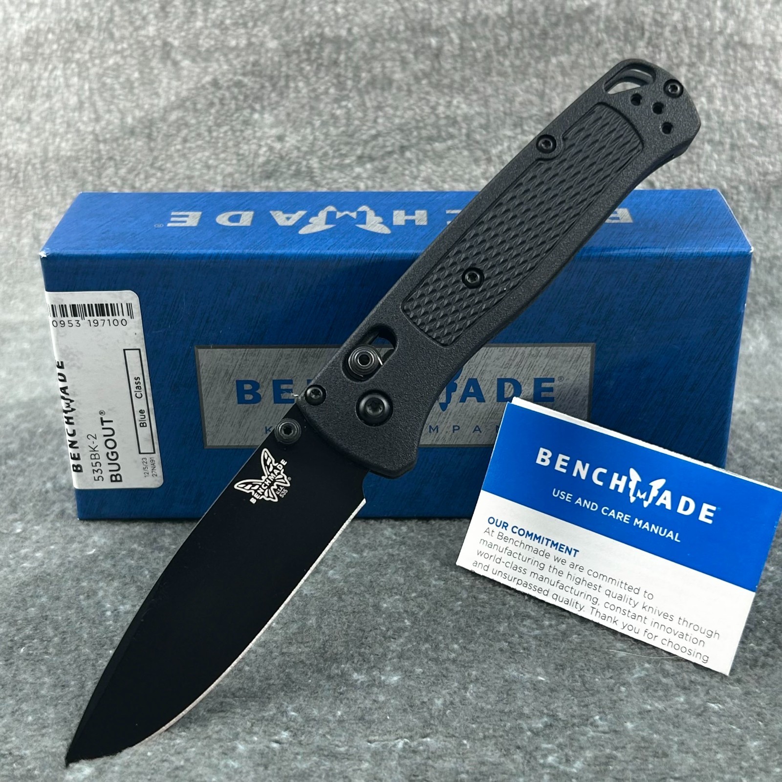 Benchmade-Knives Bugout-(535BK-2) Black CF-Elite Handle CPM-S30V-Steel Knives