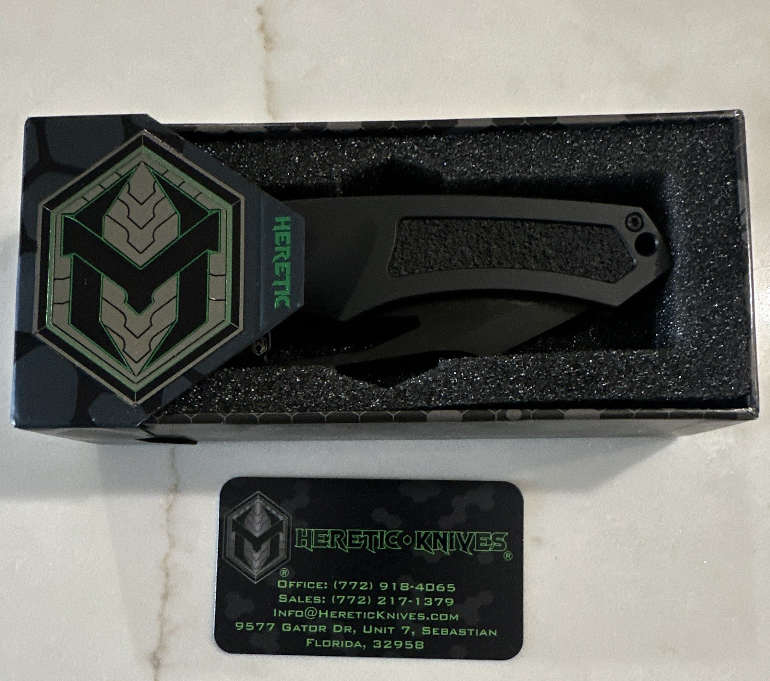 Heretic Knives Pariah H046-6A-T Manual Pocketknife Drop Point Plain Button Lock