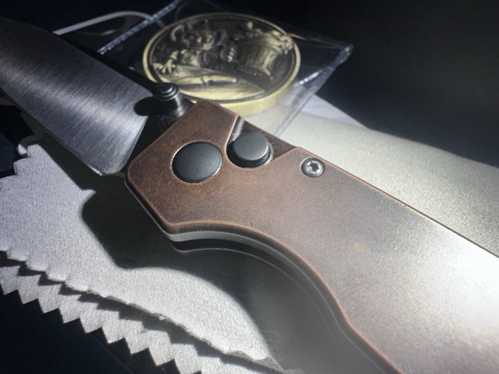 Kizer Original Copper 154CM Satin Blade Copper Handle Button Lock