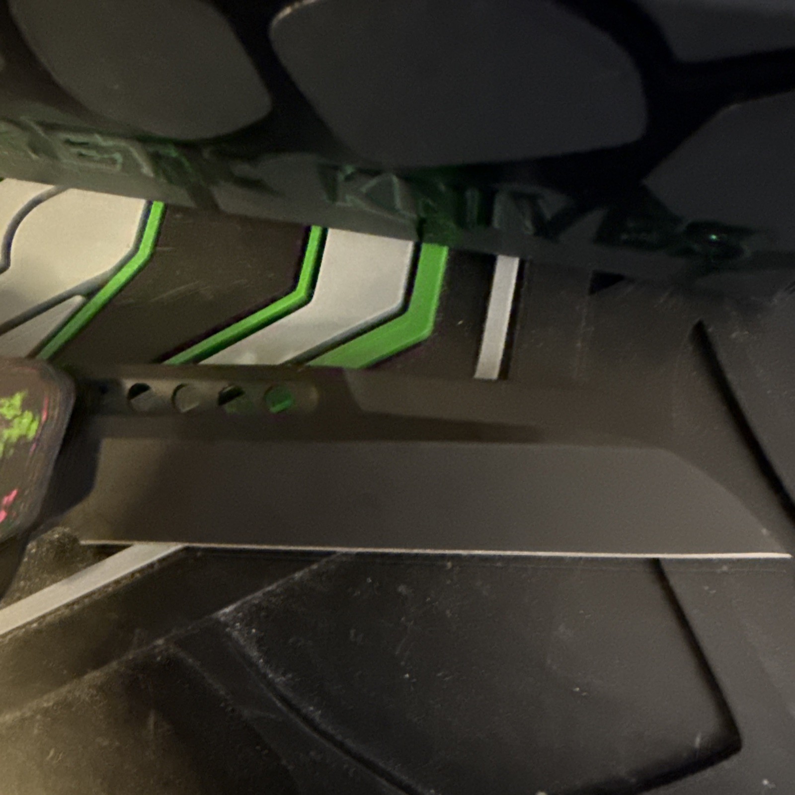 Heretic Jinn 80’s Camo Carbon Limited edition