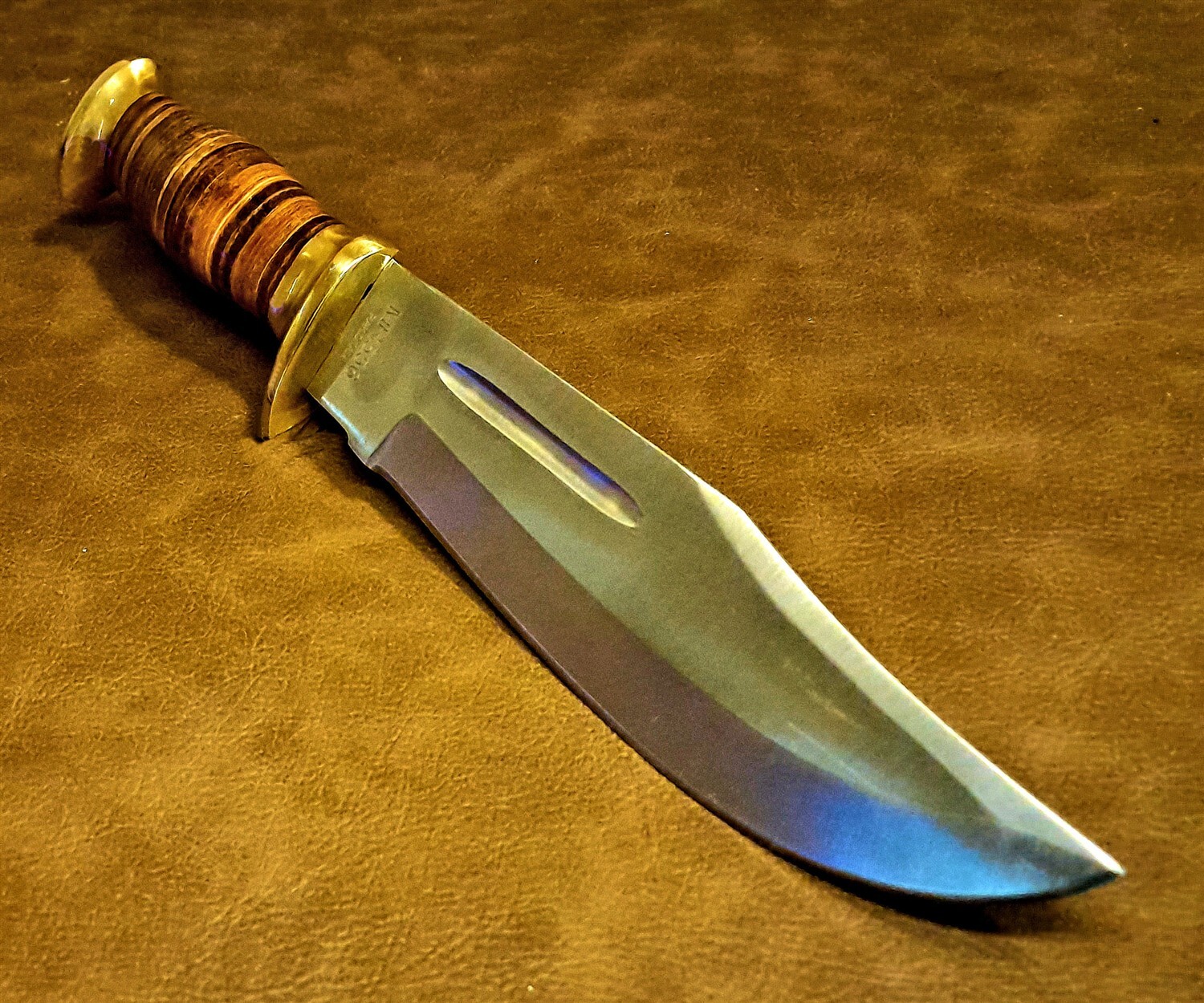 Marbles MR556 11.5″ Stacked Leather Stag Hunter w/Full Tang Leather Sheath
