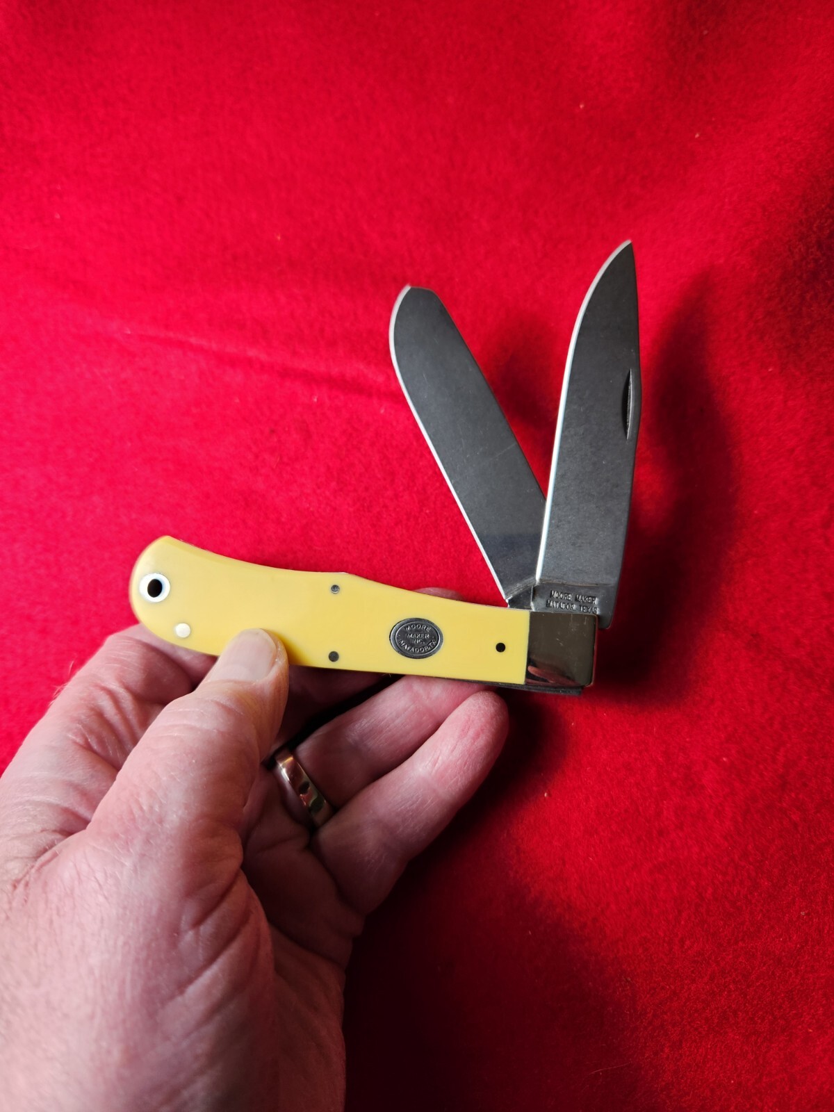 Moore Maker USA 3206 Large Trapper Knife Yellow Delrin Handles New In Box
