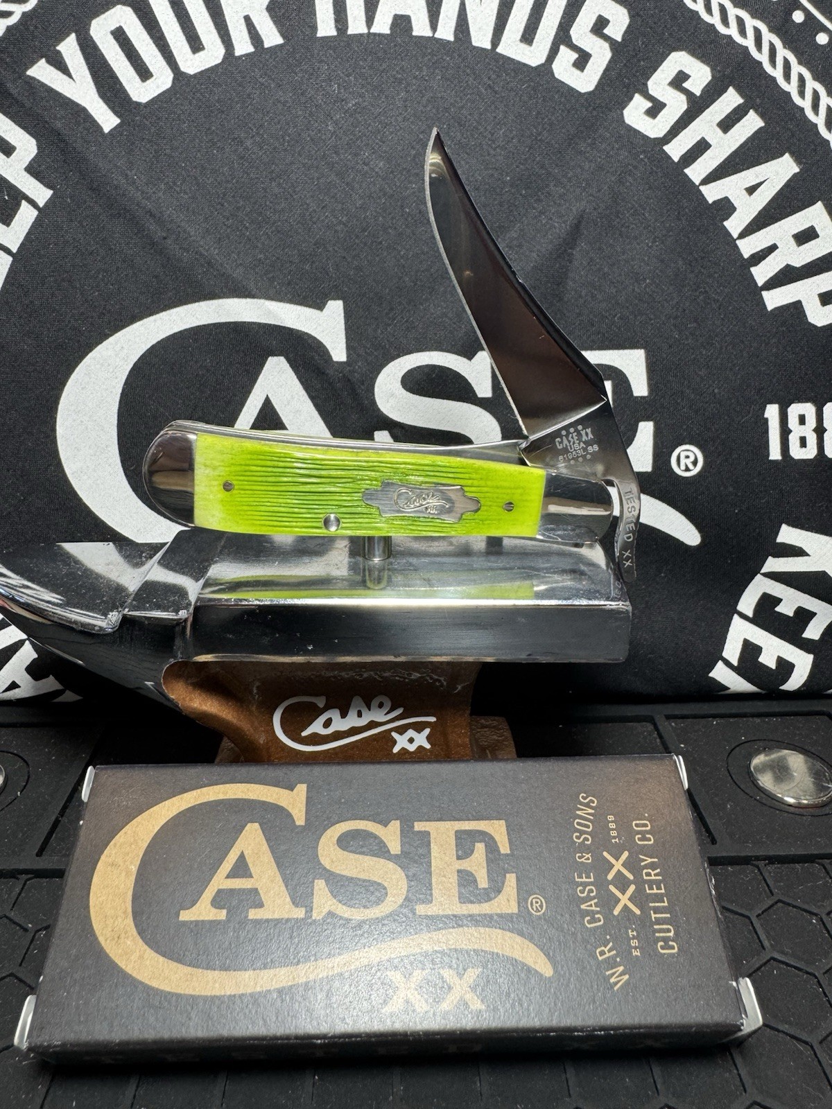 🔥Case XX Lime Green Bone Barnboard Jig Russlock No. 61043 NIB 2024