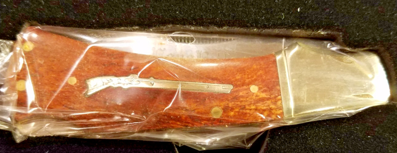 Rough Rider Long Rifle Set of Ten Knives, NEW Mint, Decorative Tins,Vintage 2008