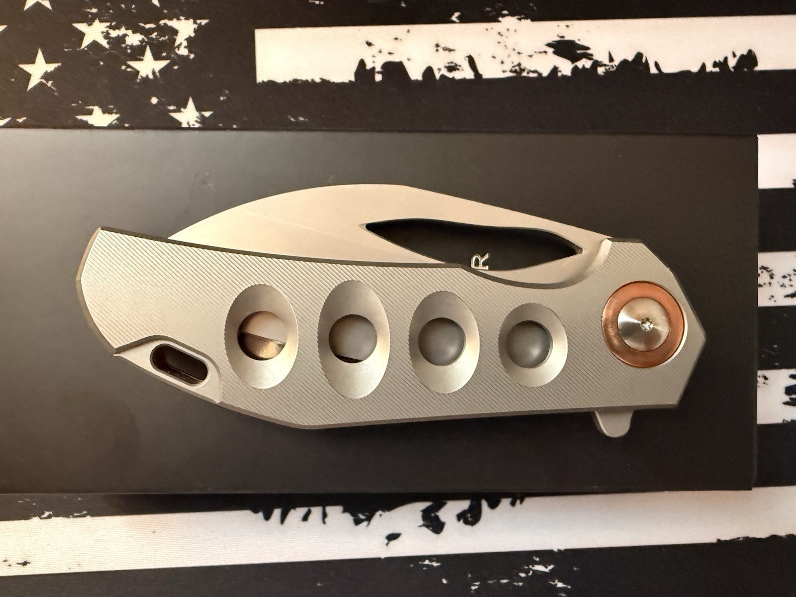 Kizer Hawk Liner Lock Knife Gray Titanium Scales, CPM S45VN Blade
