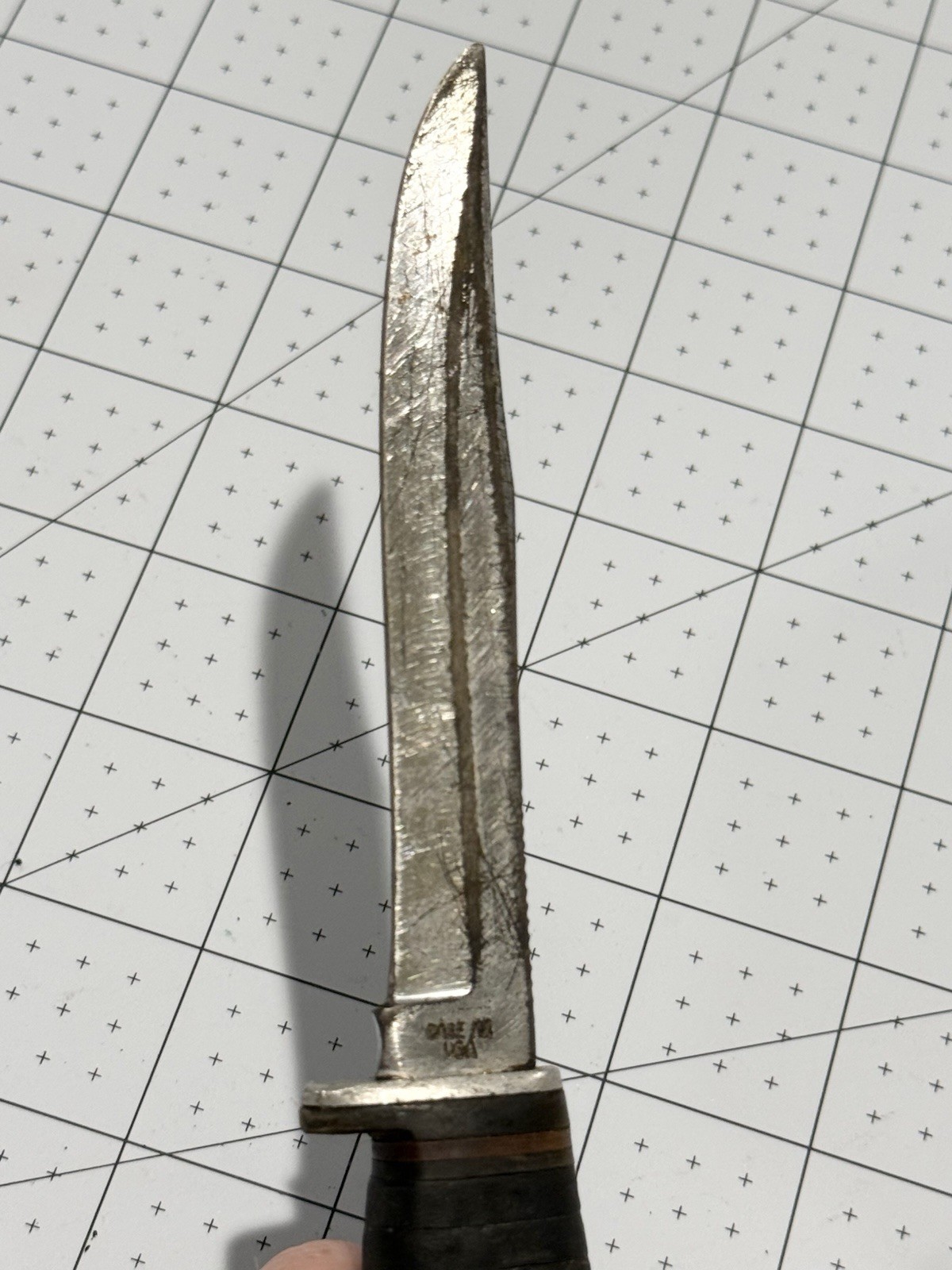 Case XX USA Hunting Knife Full Tang Clip Point Plain Edge 4.1-5in Steel