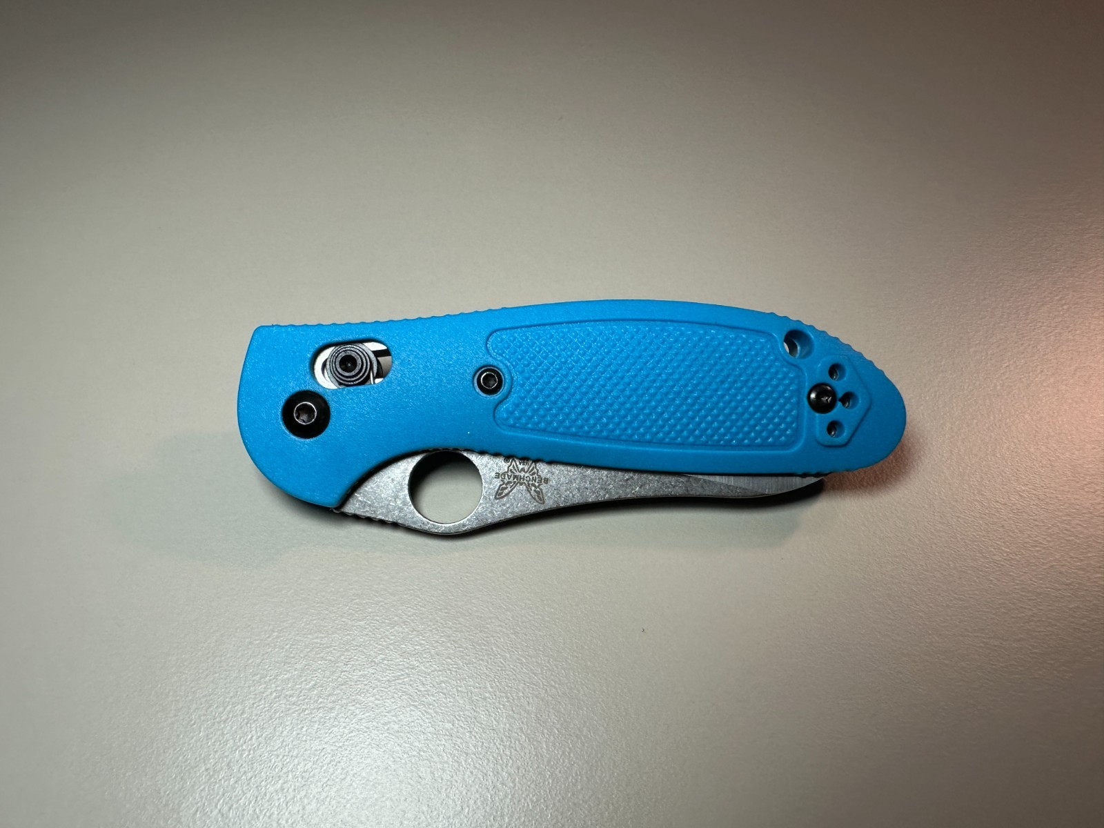 Benchmade 555 Mini Griptilian Blue Nylon Grivory Stainless Folding Knives