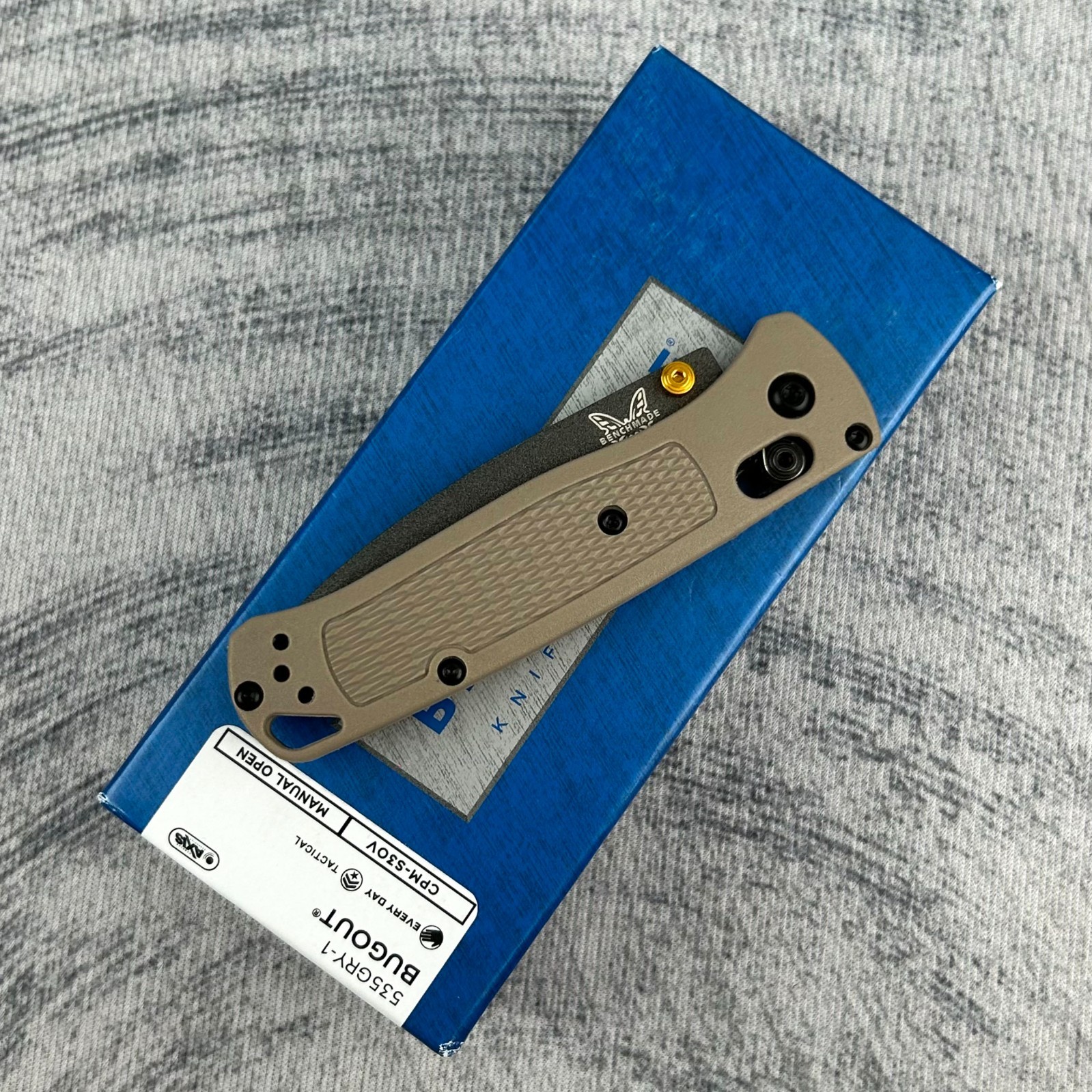 Benchmade Bugout 535GRY-1 |Gray Handle CPM-S30V Stainless Steel Folding knife