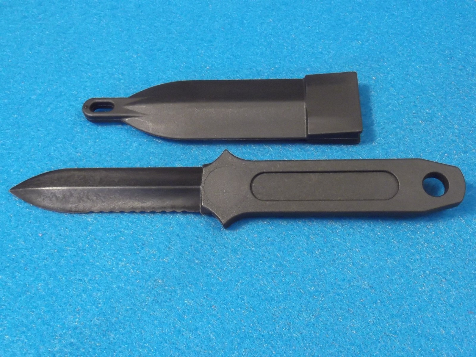 CIA Sticker Neck Knife M4259 non-metal polycarbonate double edge dagger 7″