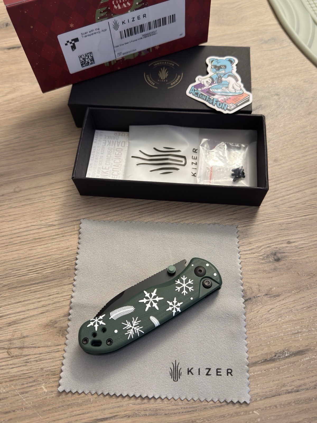Kizer Drop Bear 2 Limited Edition Christmas 2025 Button Lock NEW – V3619.2CDMC1