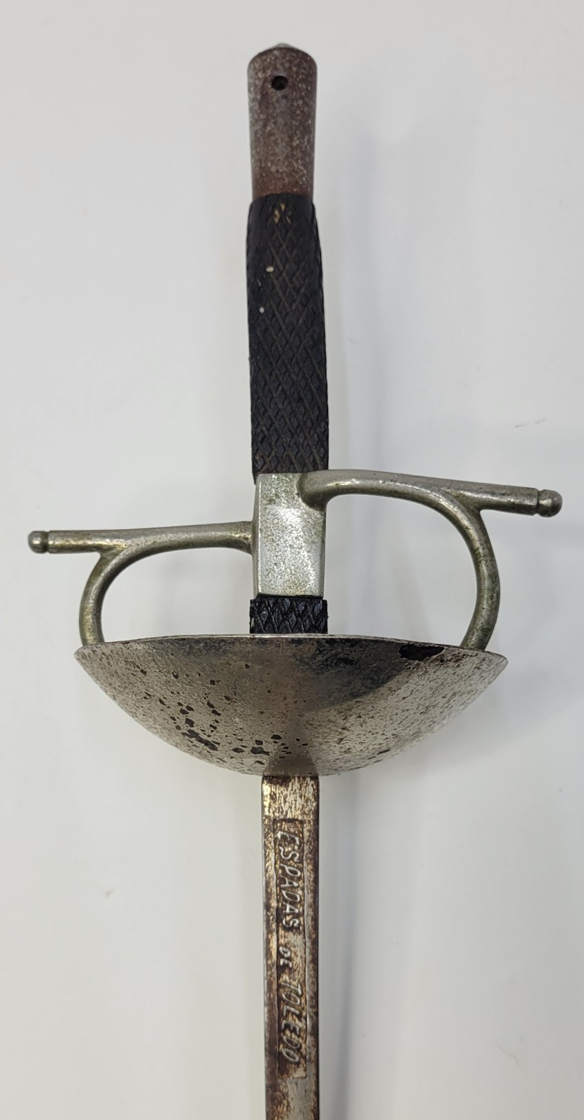Pair Vintage 1950s Decorative Spanish Toledo 43” Fencing Sword Foil Rapier