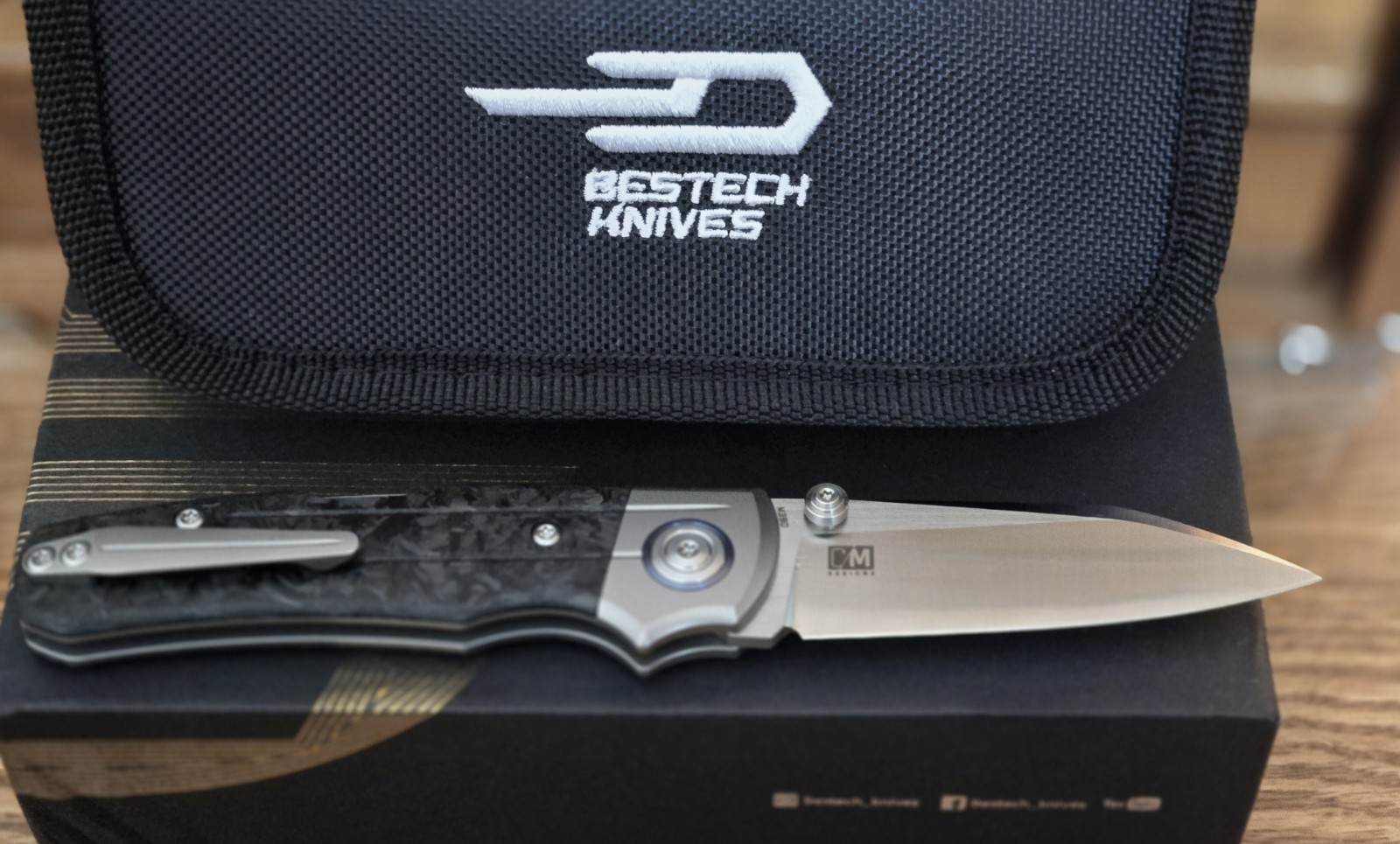 Bestech Knives Tonic M390 Carbon Fiber Folding Lockback Pocketknife BT2204D