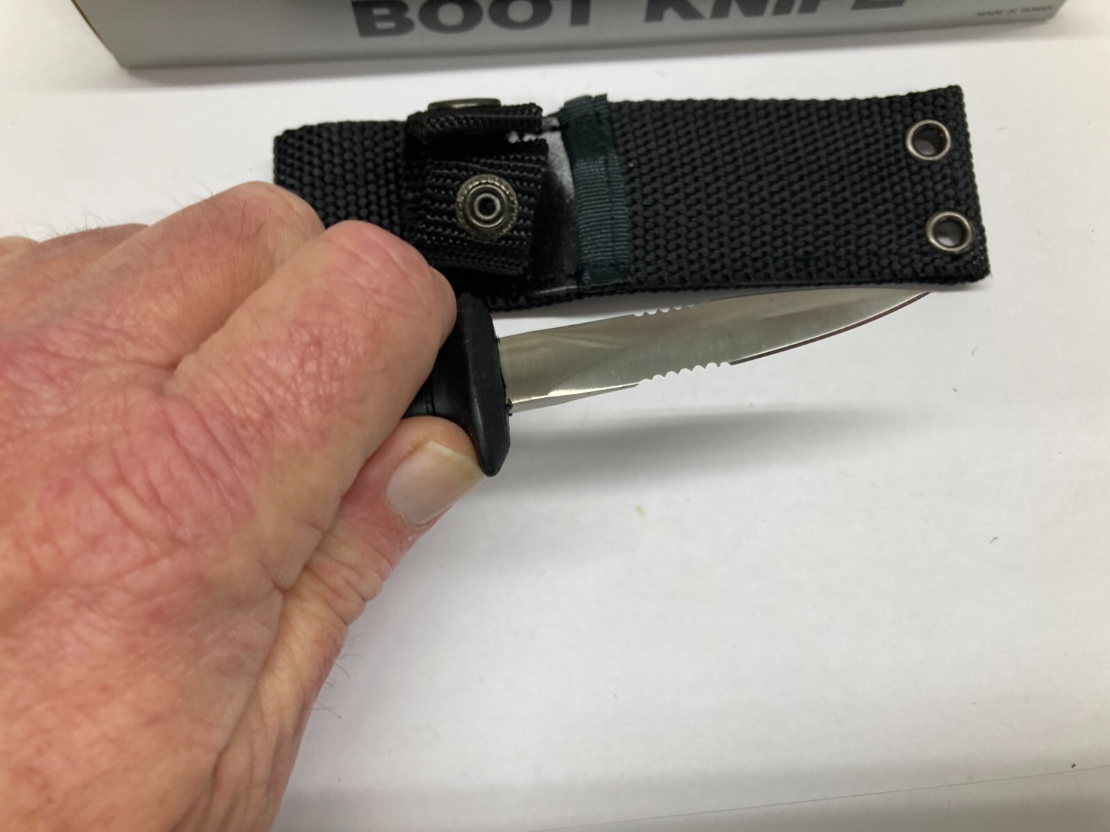 Fixed Blade Knife, Silver Blade, with Nylon Sheath G-011N 4.0268 91.26