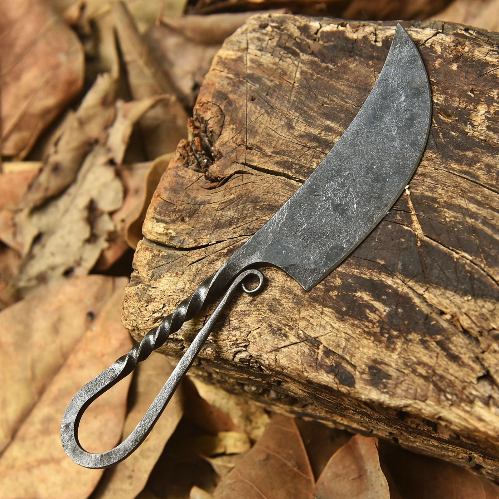 Hand Forged Rustic Camping Knife Curved Blade Decorative Twisted Handle