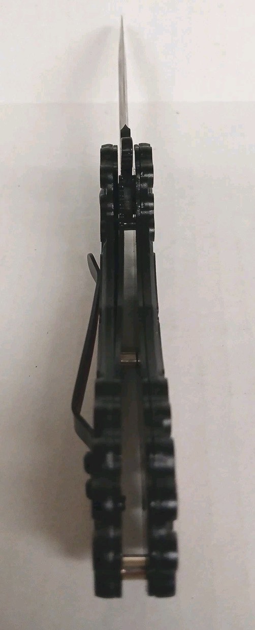 Predator Skeleton Single Blade Lock Knife