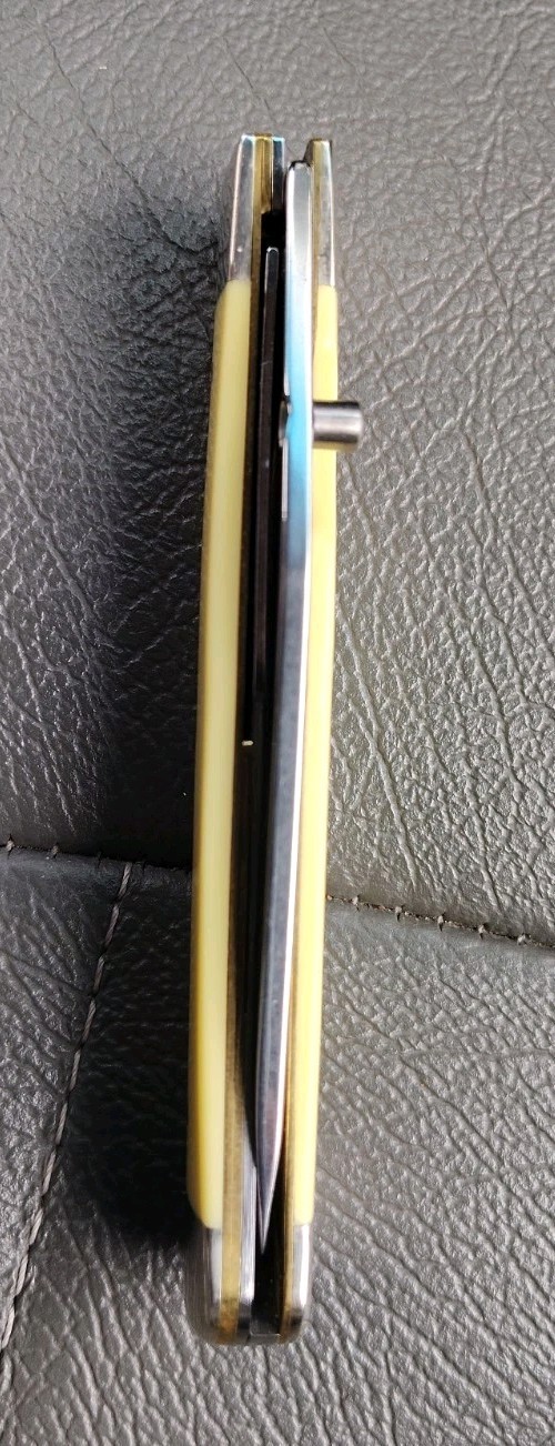 Case Tested XX USA, 3154L CV, Trapperlock,Yellow Synthetic Handles, W/ Box, Mint