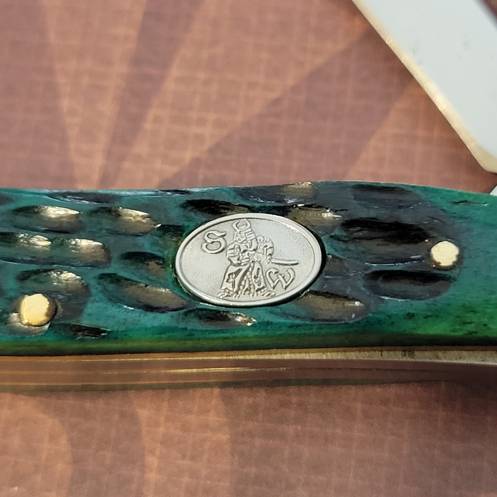 STEEL WARRIOR Knife 2 Blade Peanut JADE Jigged BONE Handles