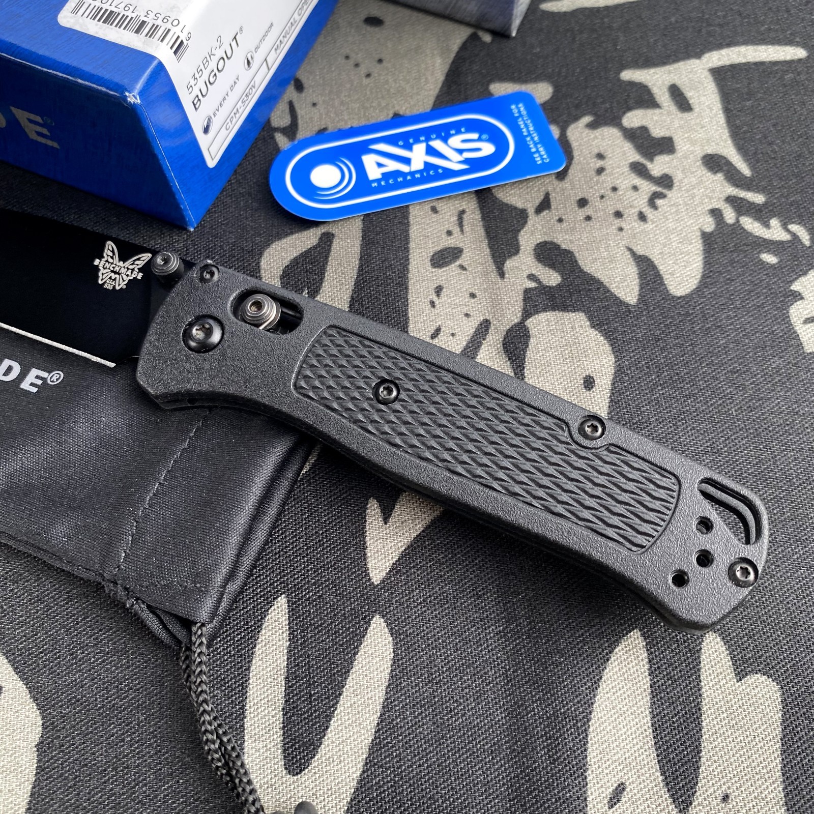 Benchmade 535BK-2 Bugout Black CF-Elite Handle S30V BLADE Folding Knife
