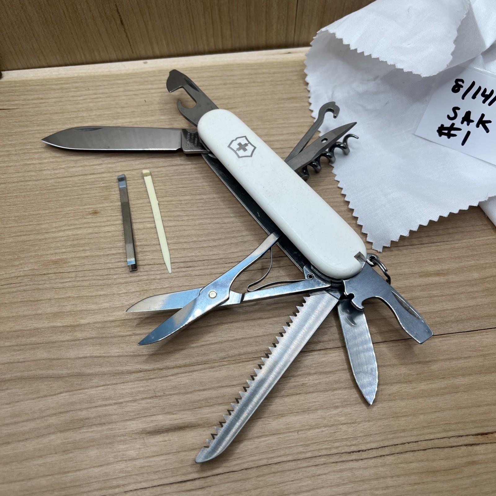 White Victorinox Swiss Army Huntsman Knife Multi Tool! US Seller Combined Ship