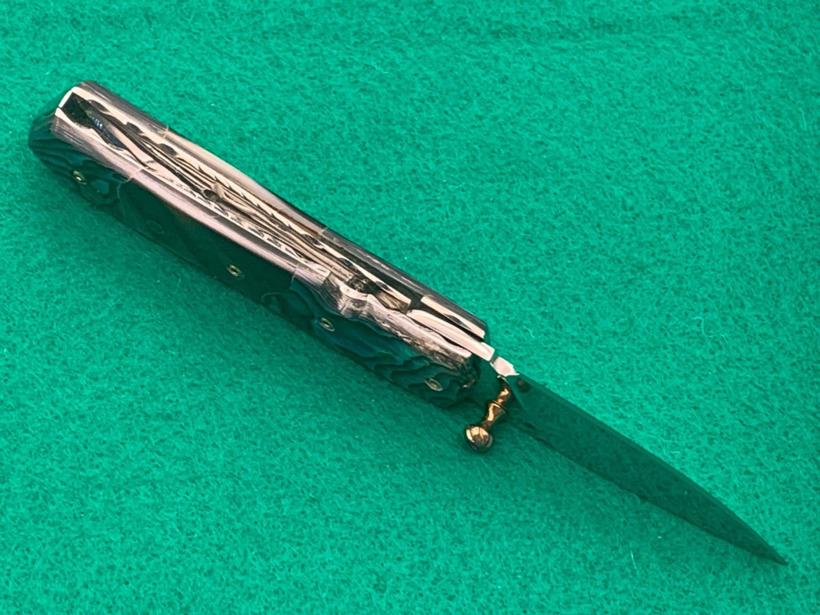 CUSTOM TAWEESAK KNIFE MOTHER OF PEARL / NONE BETTER MUSEUM QUALITY) w/ CASE