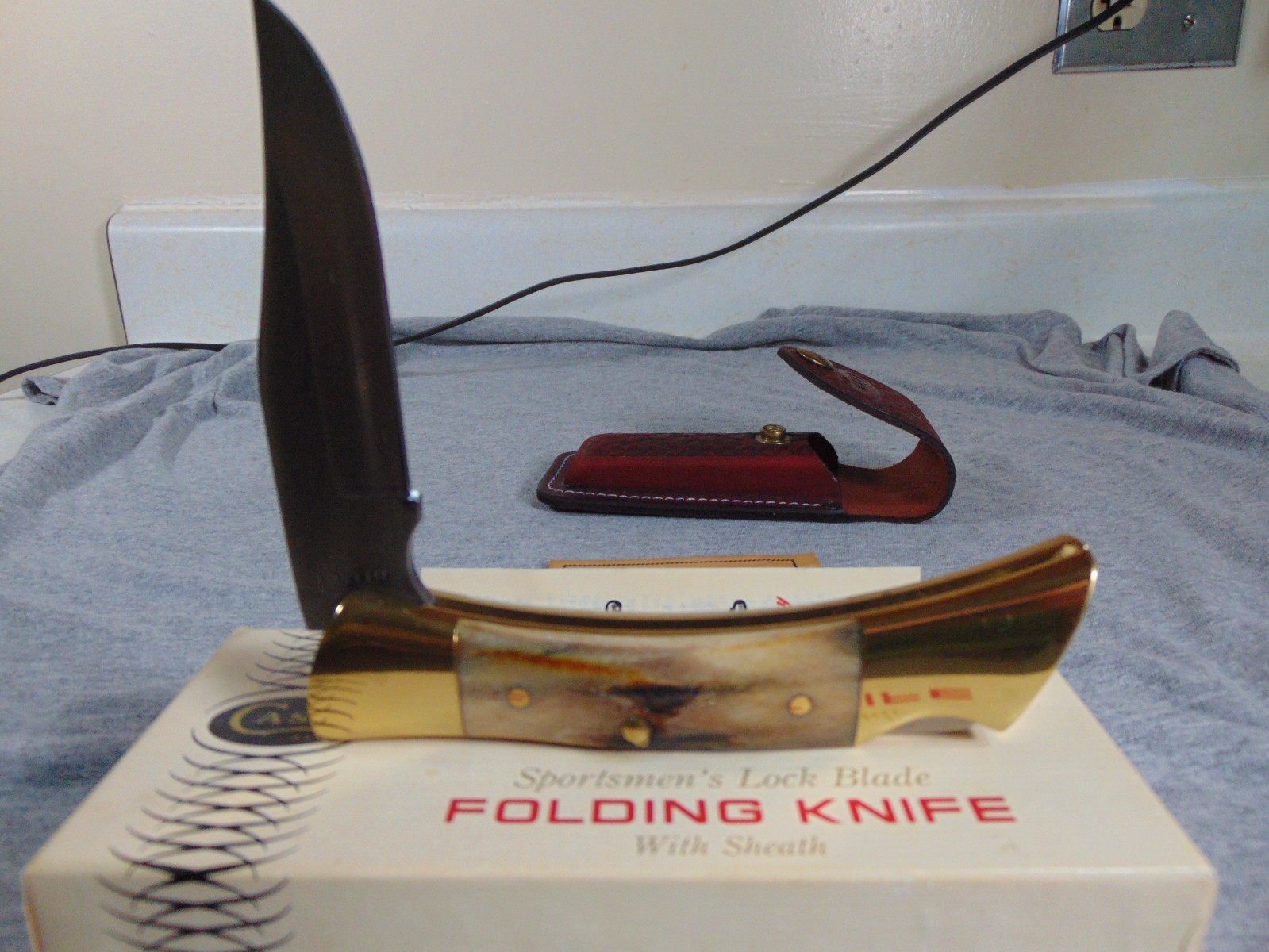 Vintage Case XX Shark Tooth P197 SSP Lock Back Knife Box & Sheath 1980 new