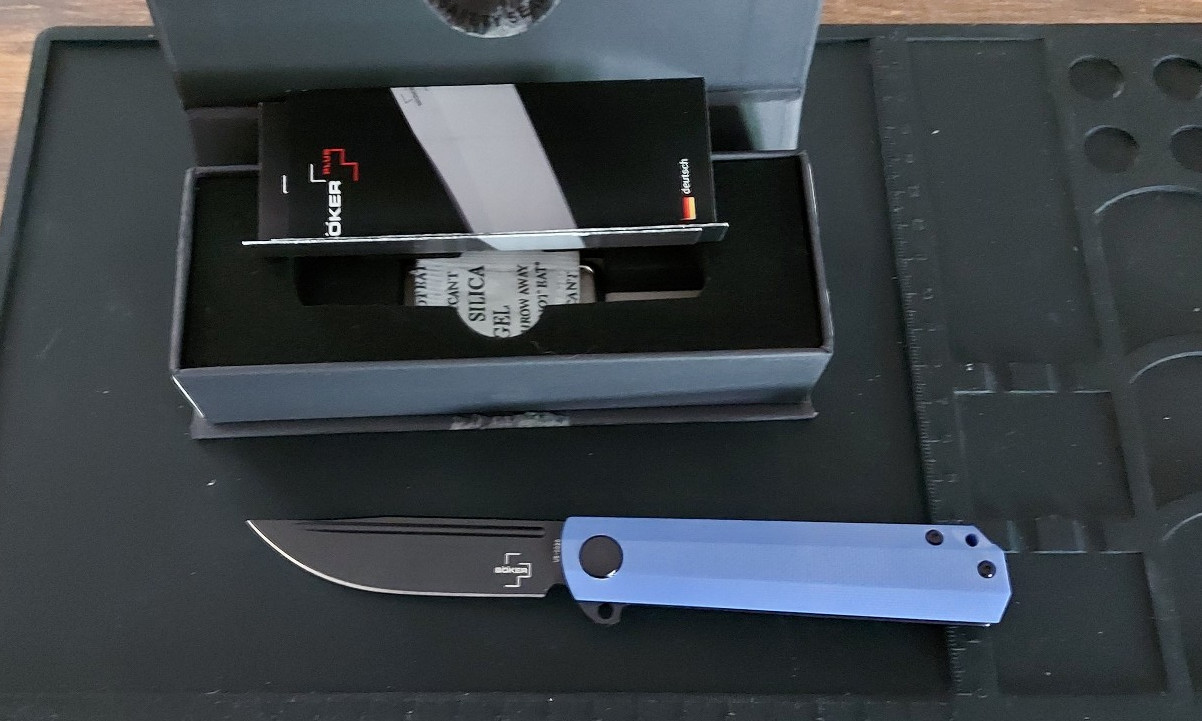 Boker Plus Cataclyst Blue G10/Frame Lock 440c blade